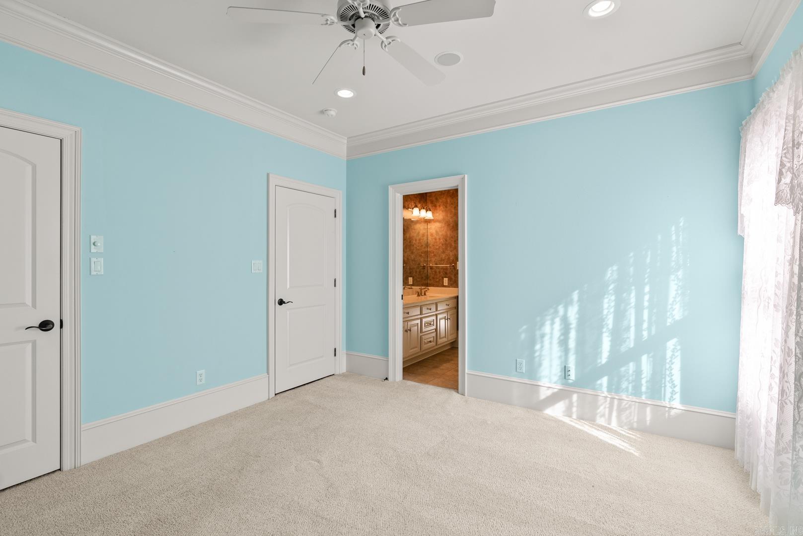 CHENAL VALLEY THE OAKS - Residential