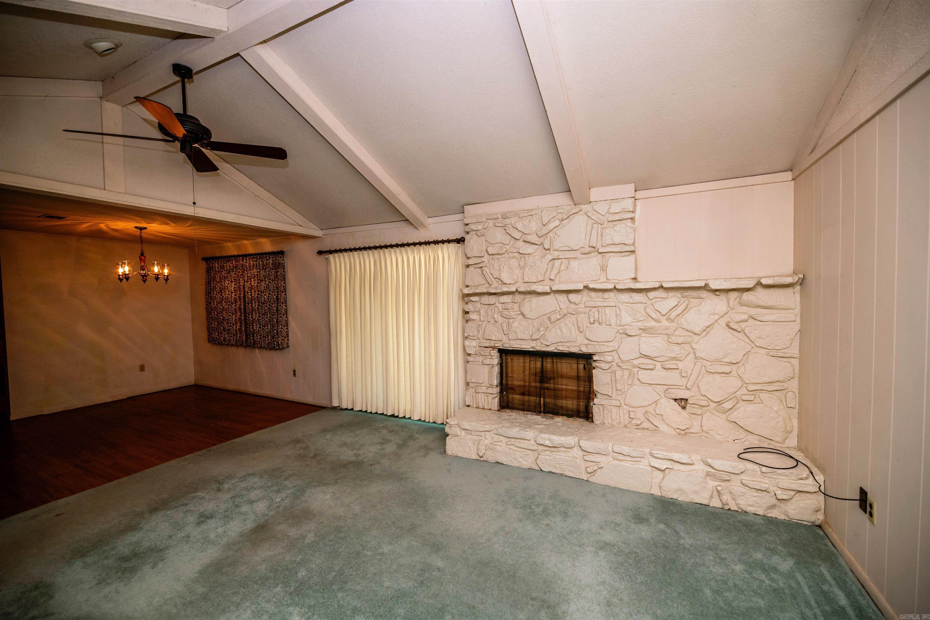 SMOKING OAKS ADD - Residential