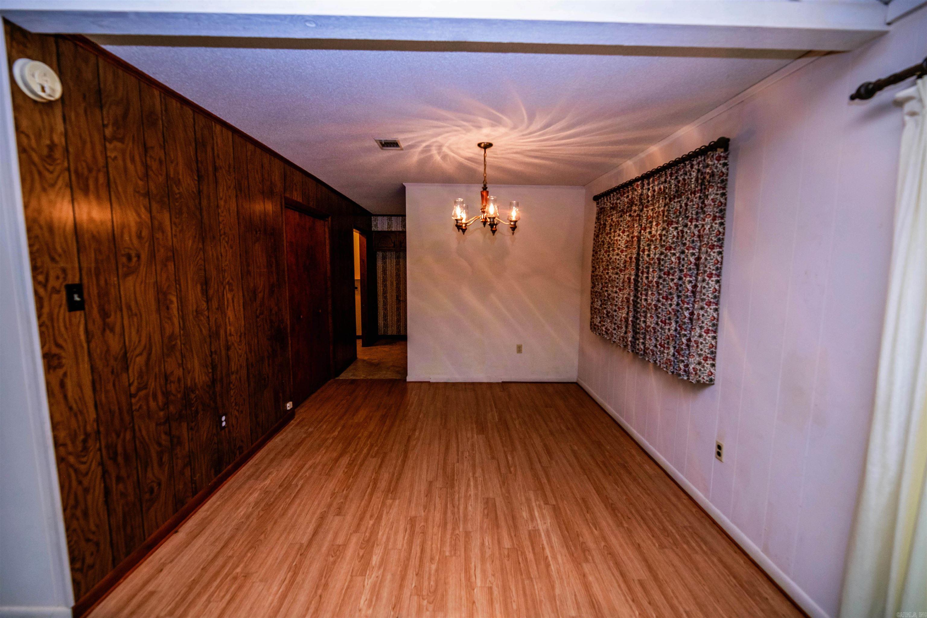 SMOKING OAKS ADD - Residential