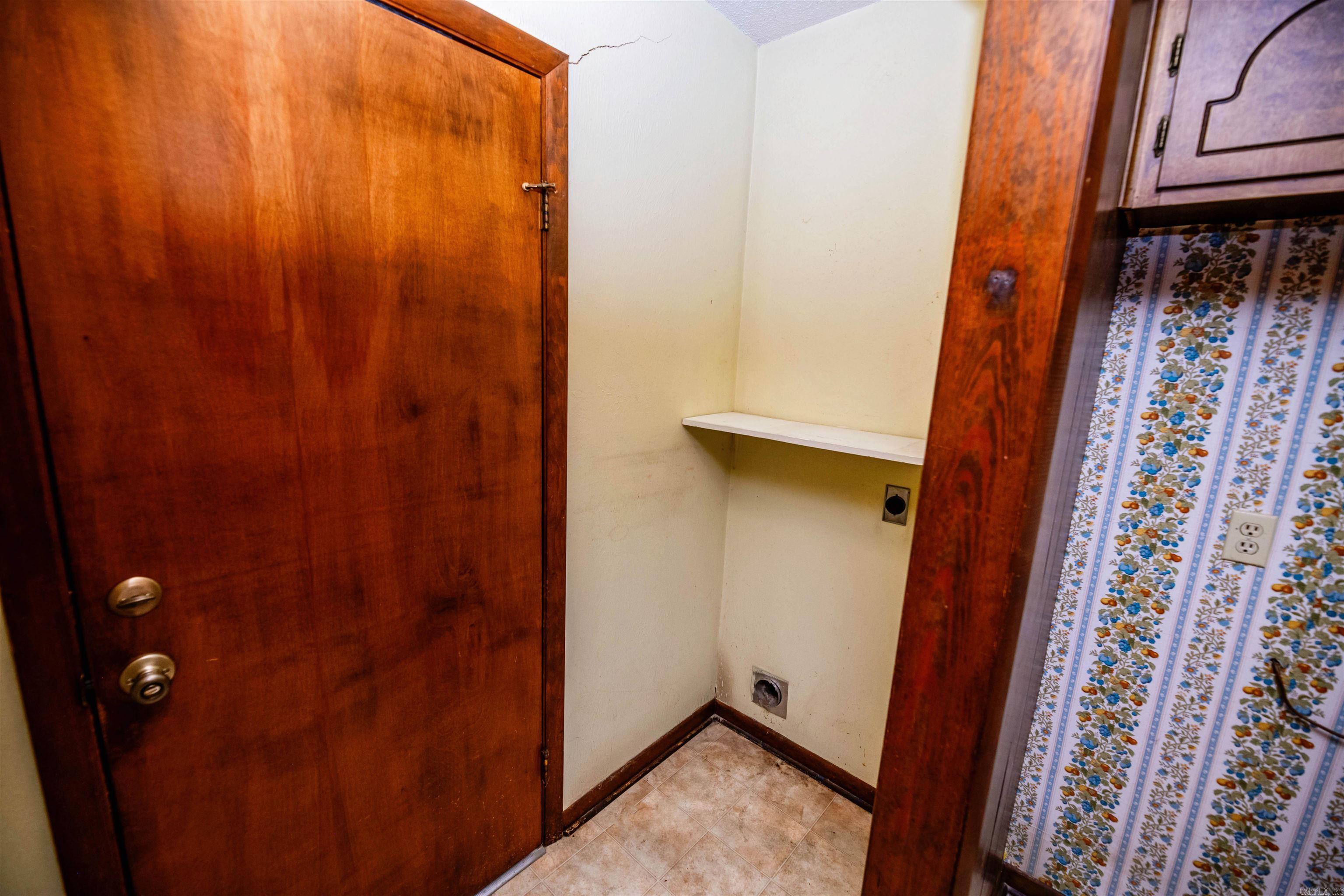 SMOKING OAKS ADD - Residential