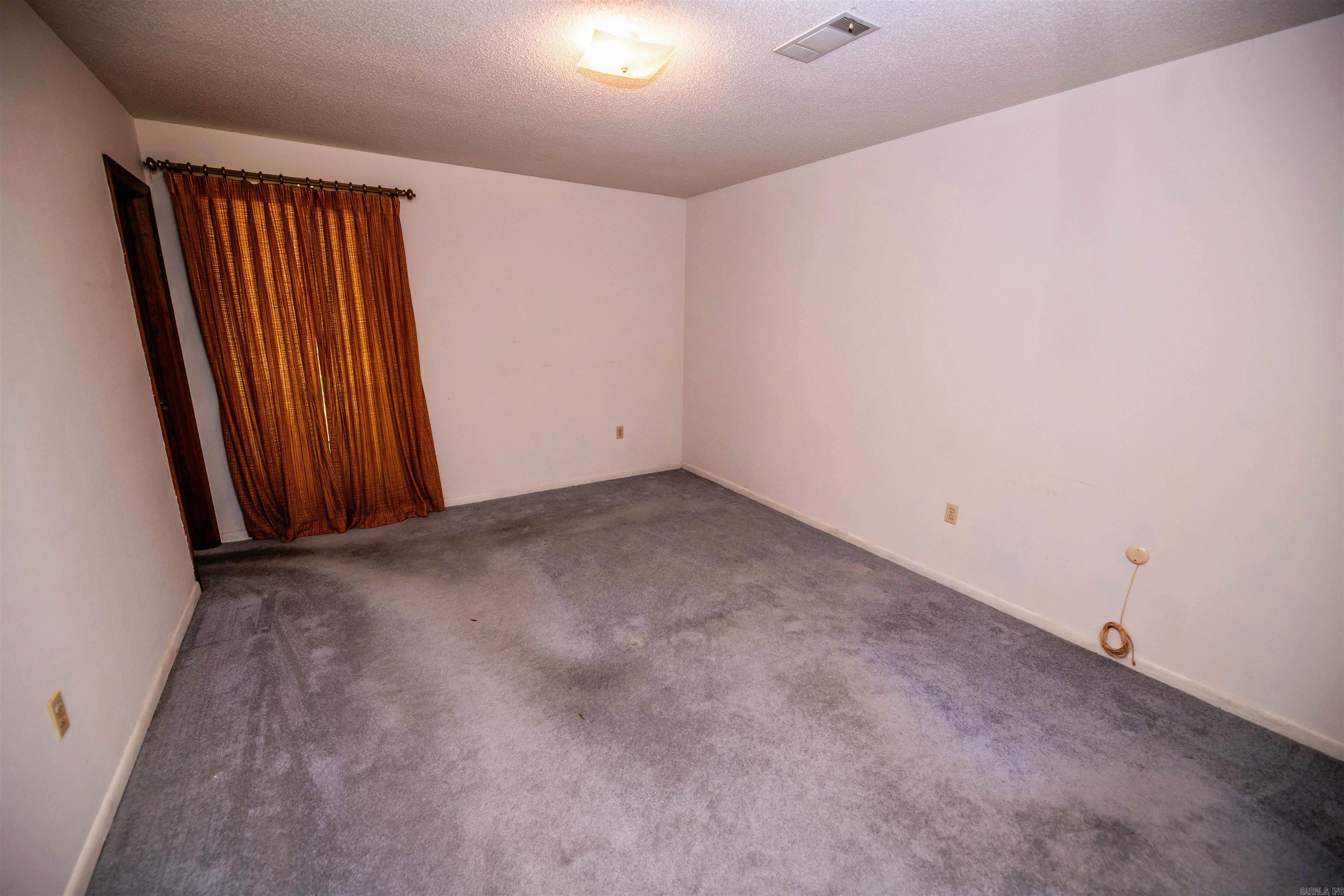 SMOKING OAKS ADD - Residential