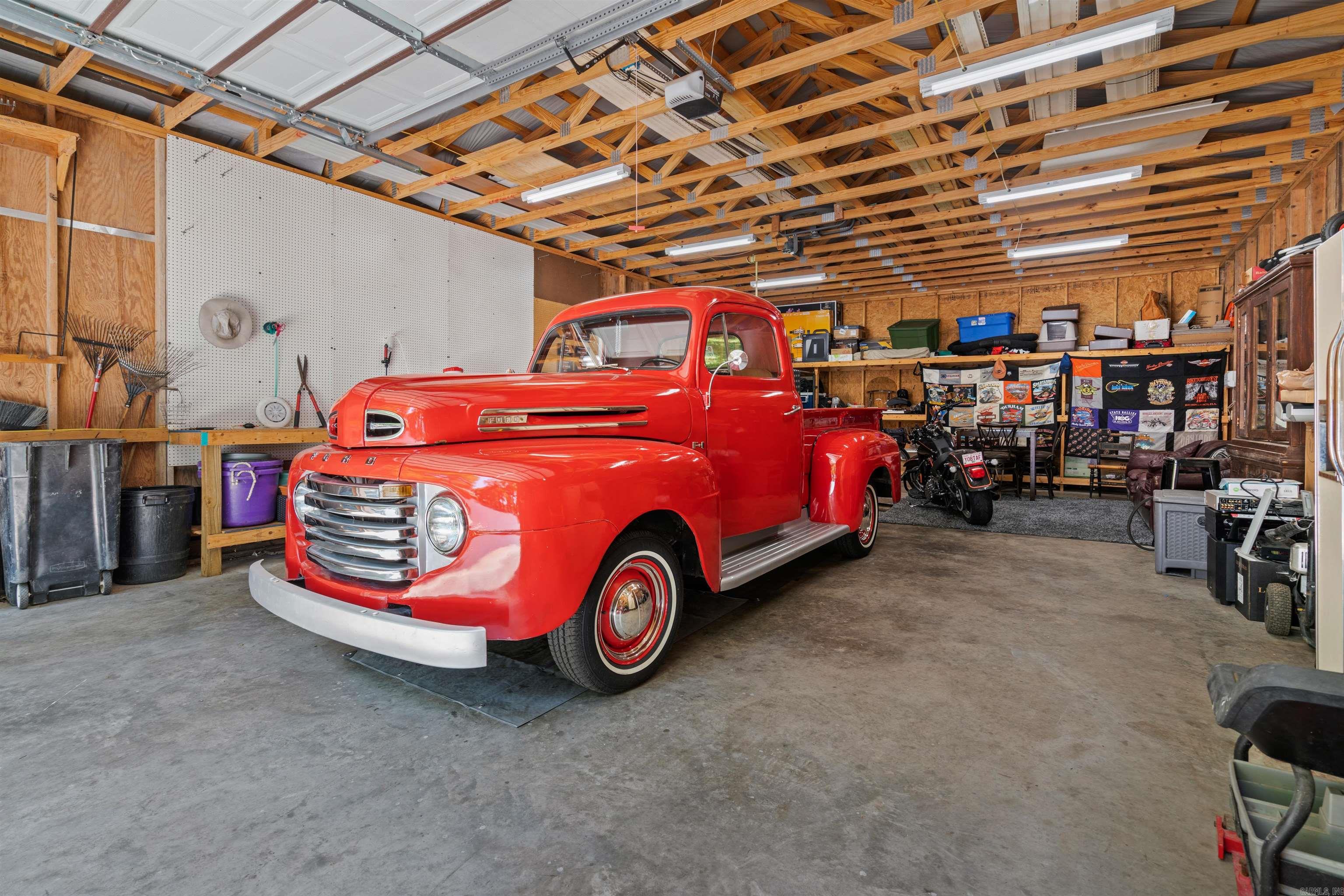 CURTIS HOYLE - Residential