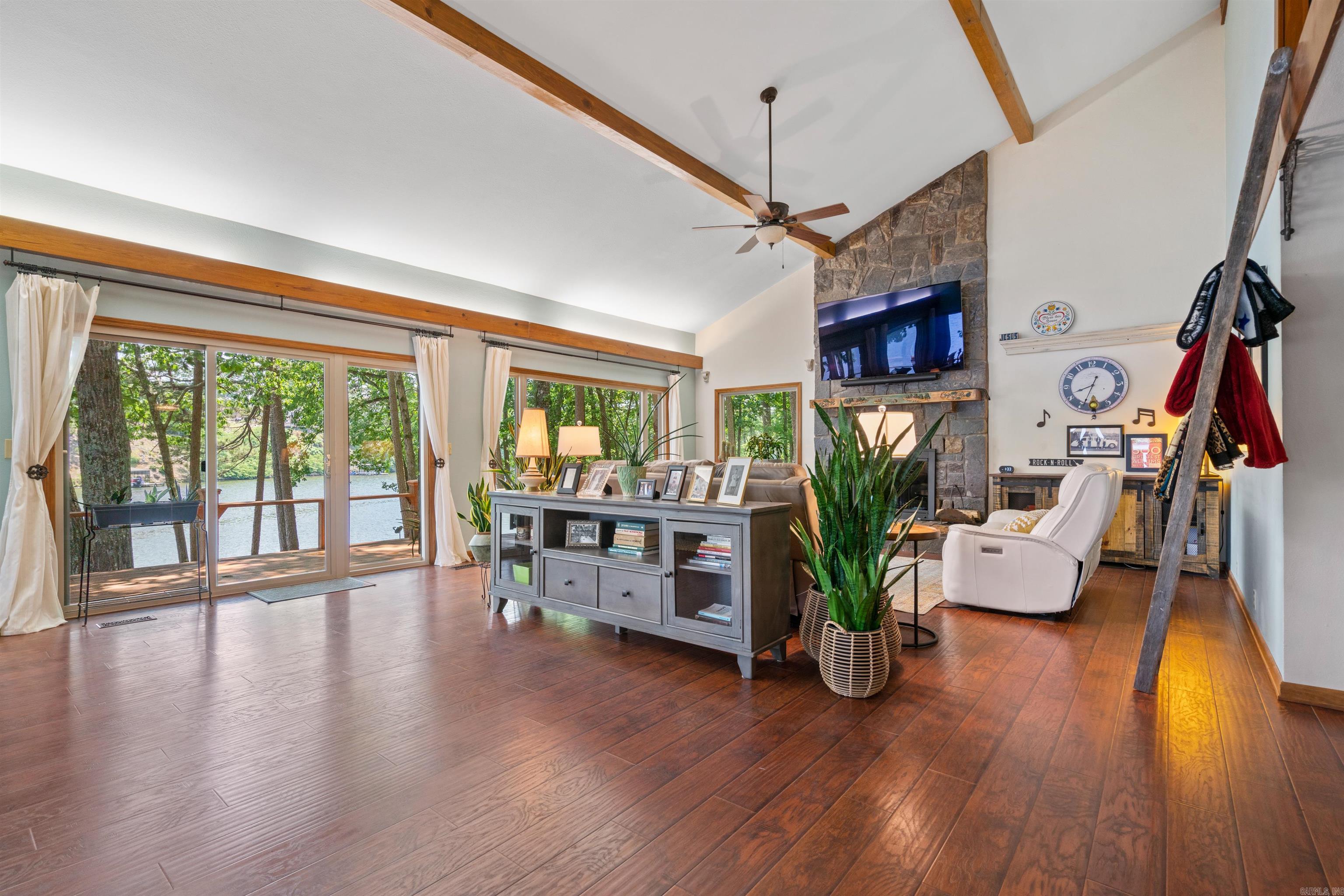 CURTIS HOYLE - Residential