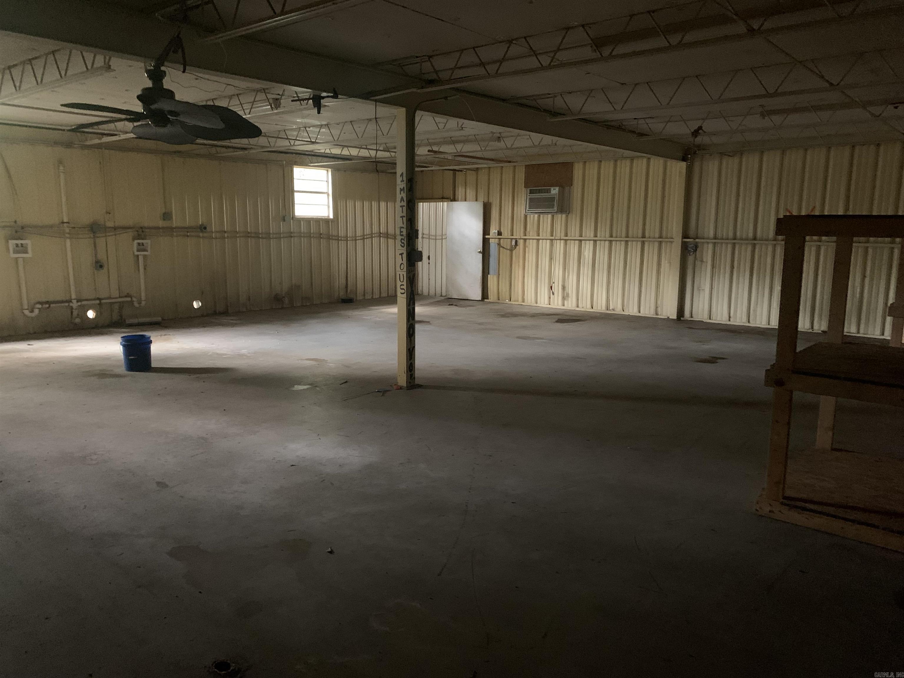 Metes & Bounds - Commercial Sale