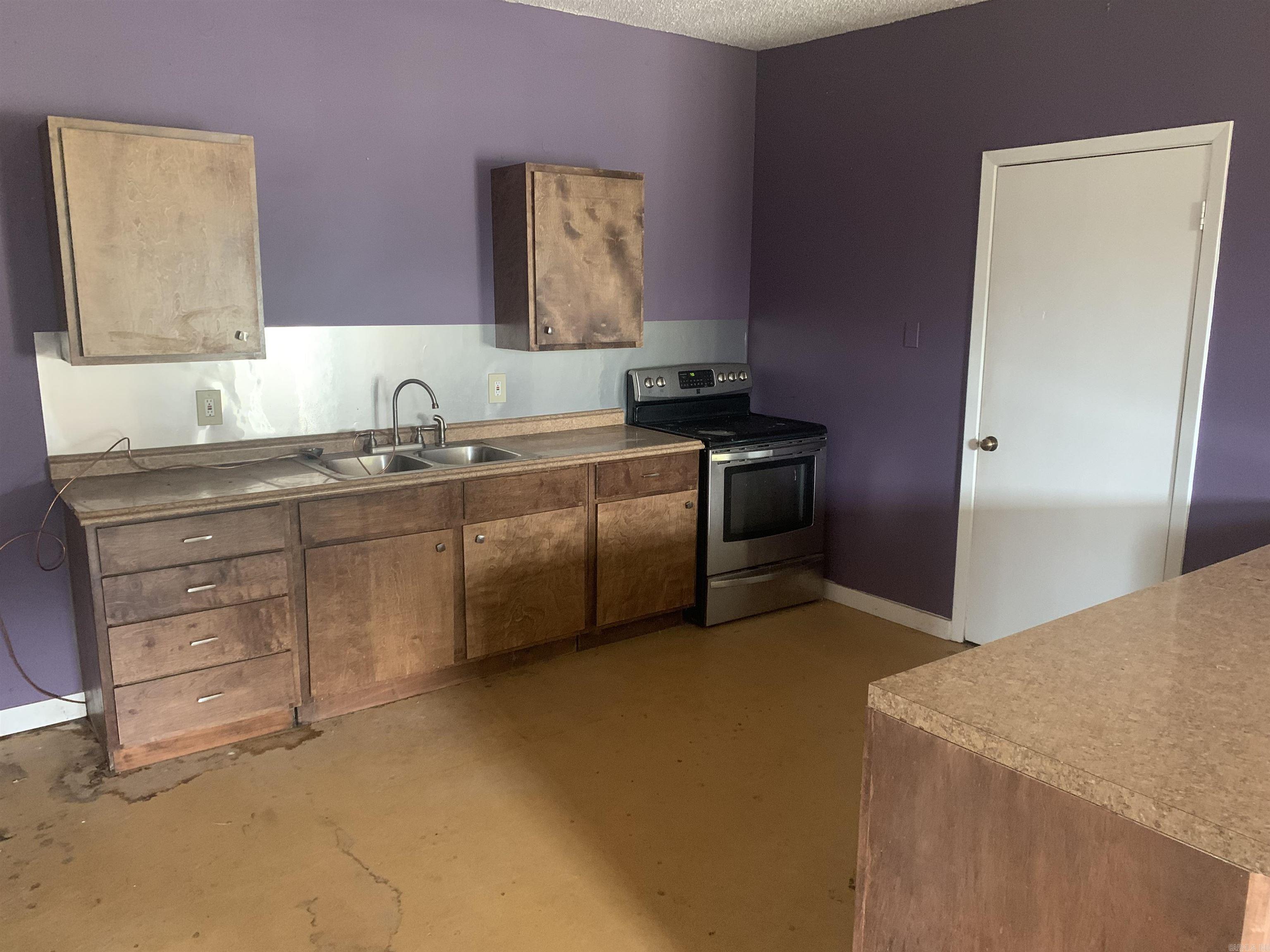 Metes & Bounds - Commercial Sale