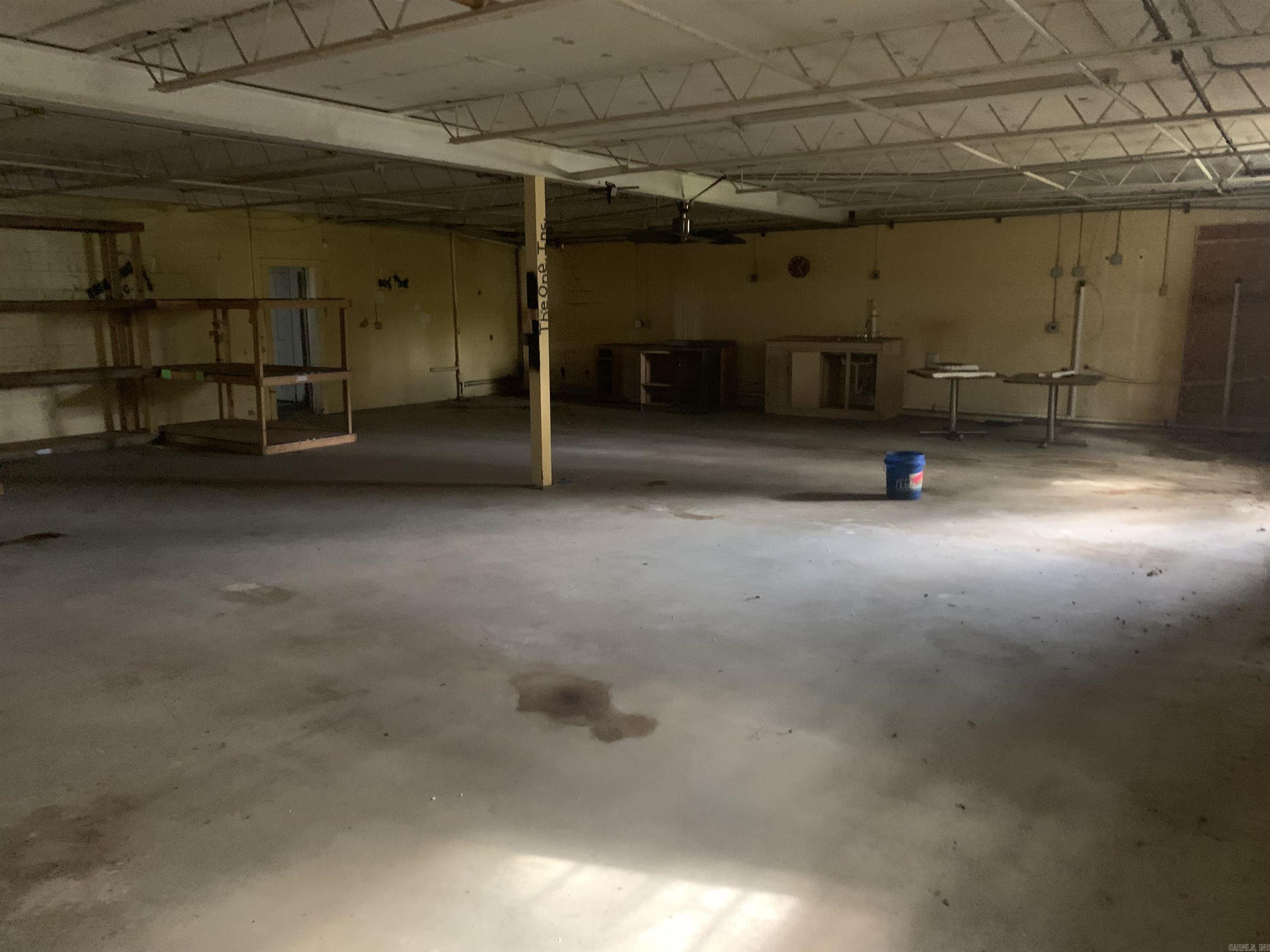 Metes & Bounds - Commercial Sale