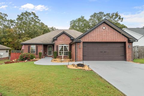 Photo of 3024 Miracle Heights Cove, Sherwood, AR 72120 (MLS # 25043381)