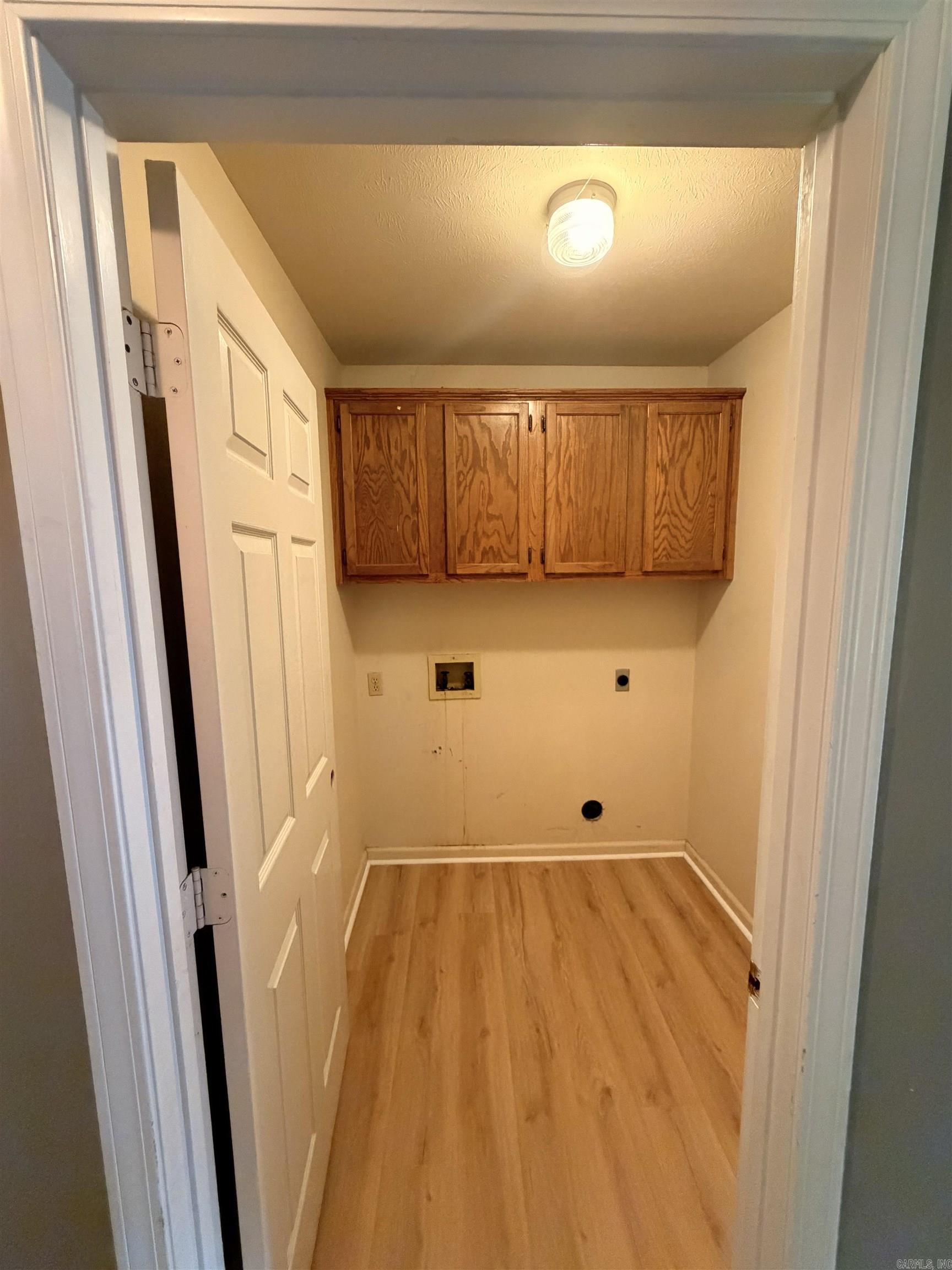 HUNTERS COVE - Residential