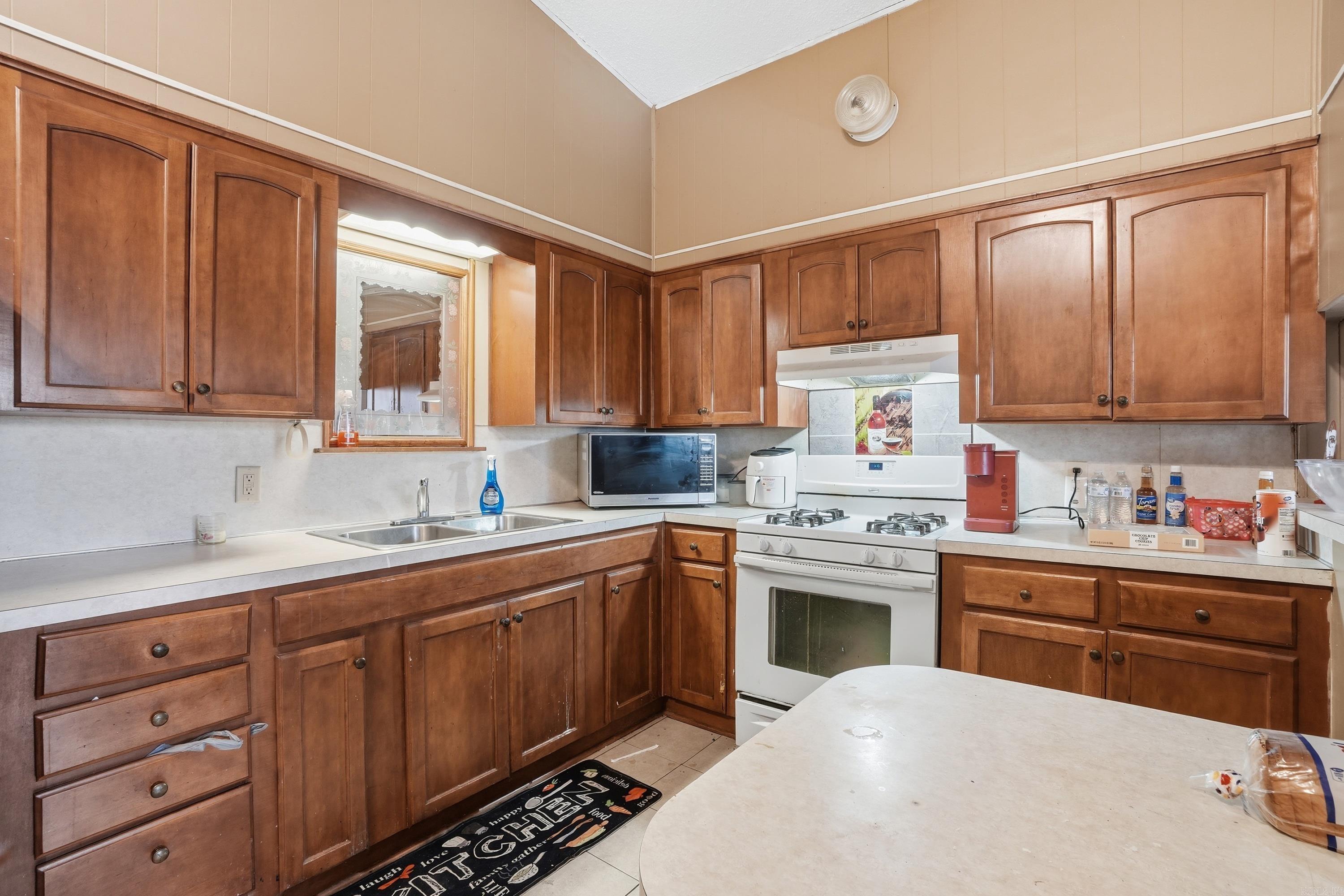 HOLTDALE - Residential