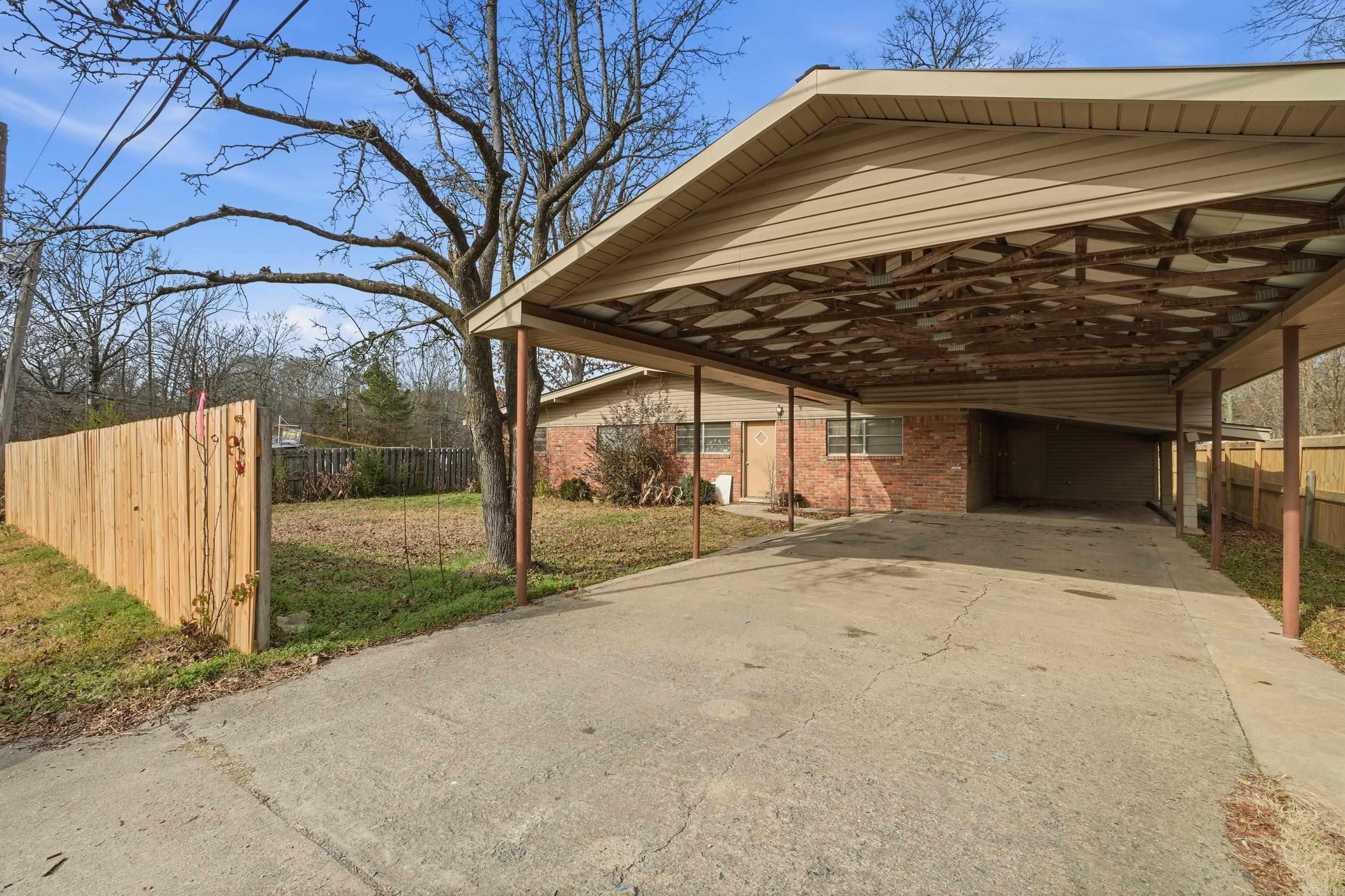 HOLTDALE - Residential