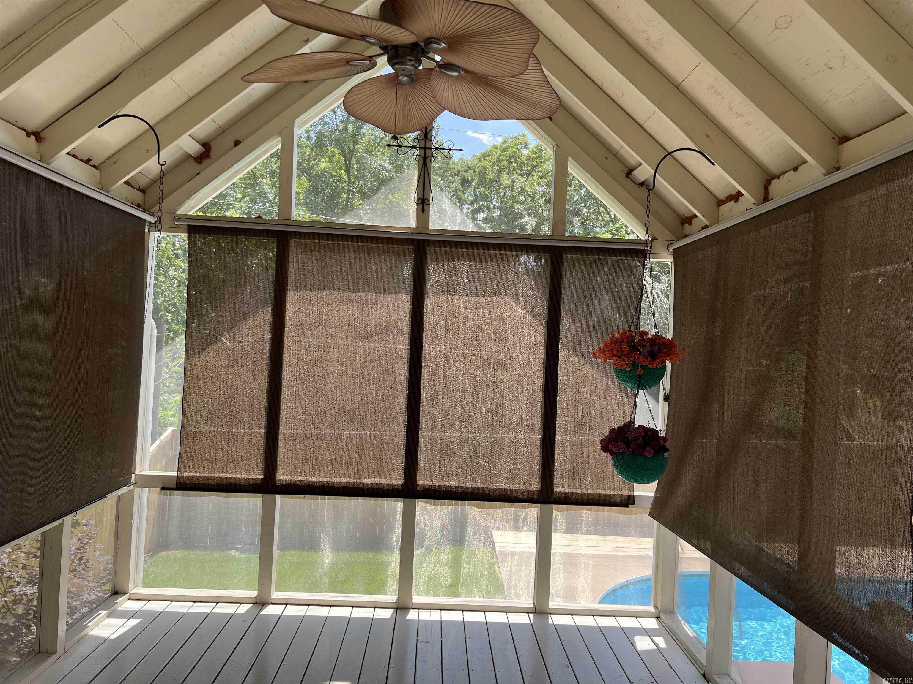 INDIAN HILLS - Residential