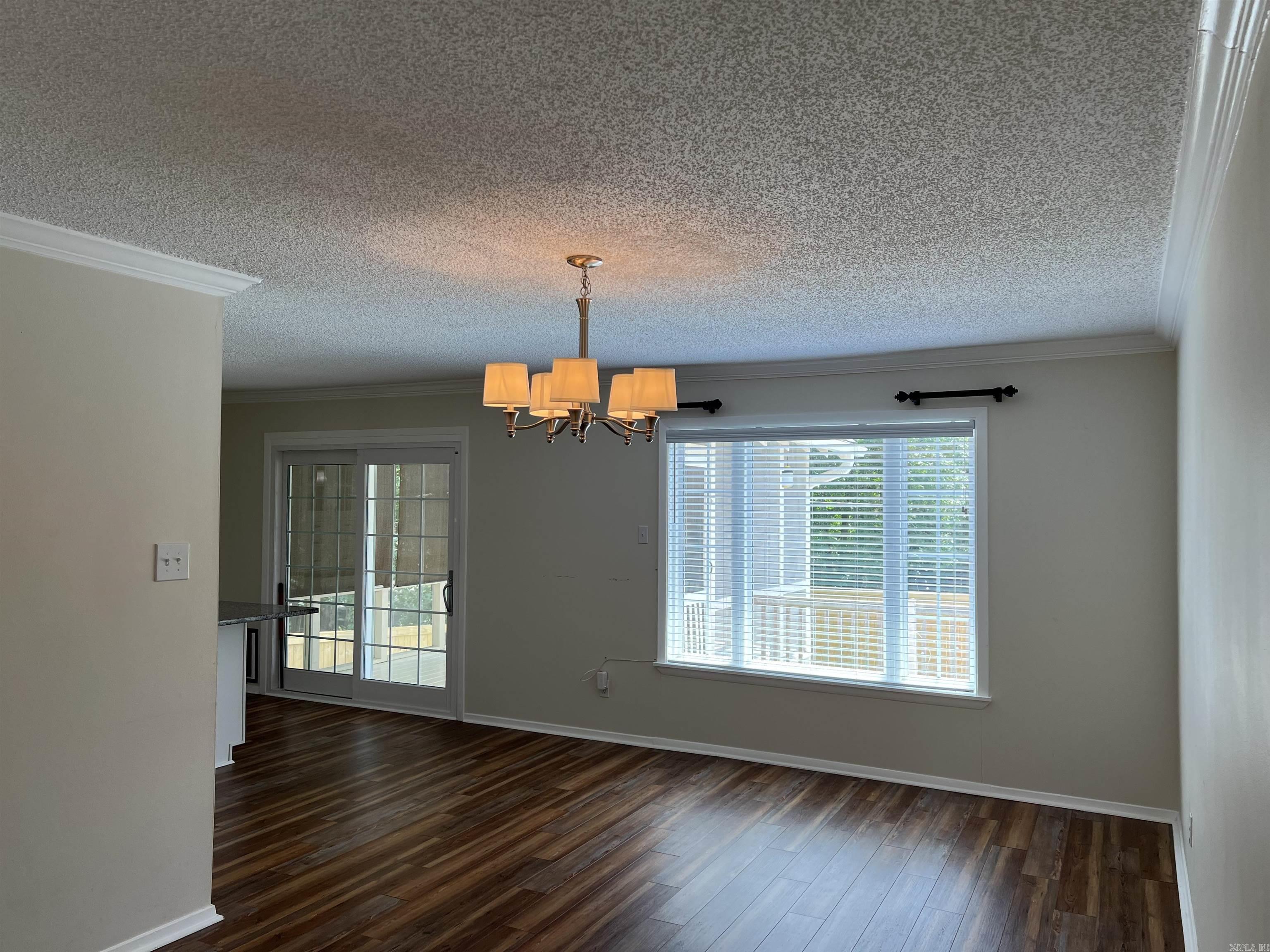 INDIAN HILLS - Residential