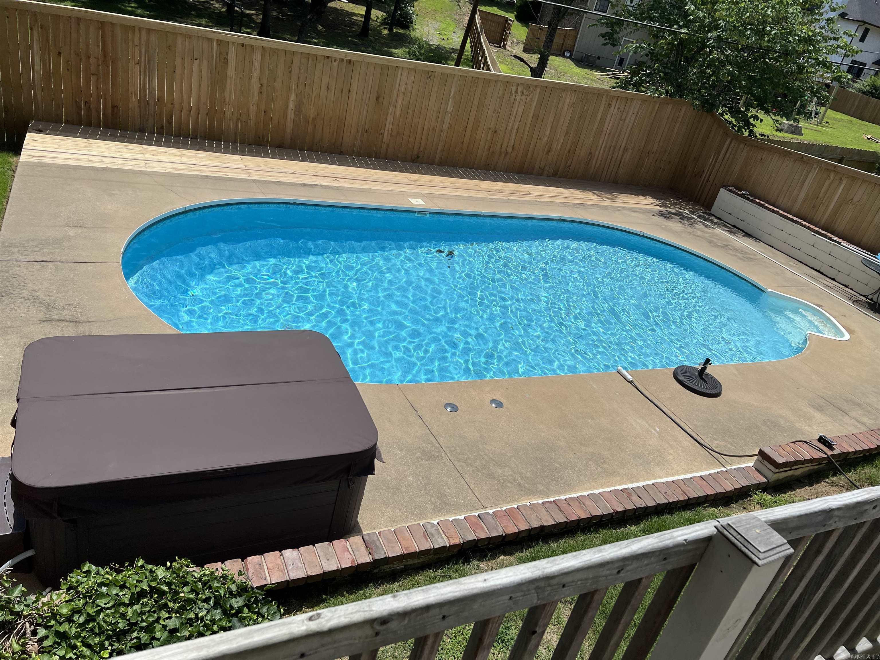 INDIAN HILLS - Residential