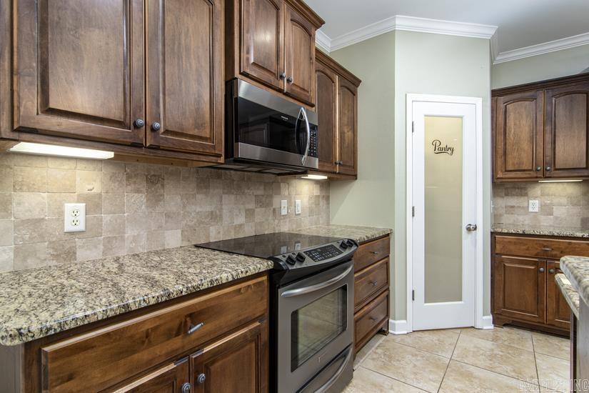 THE VILLAGES OF WELLINGTON - Residential