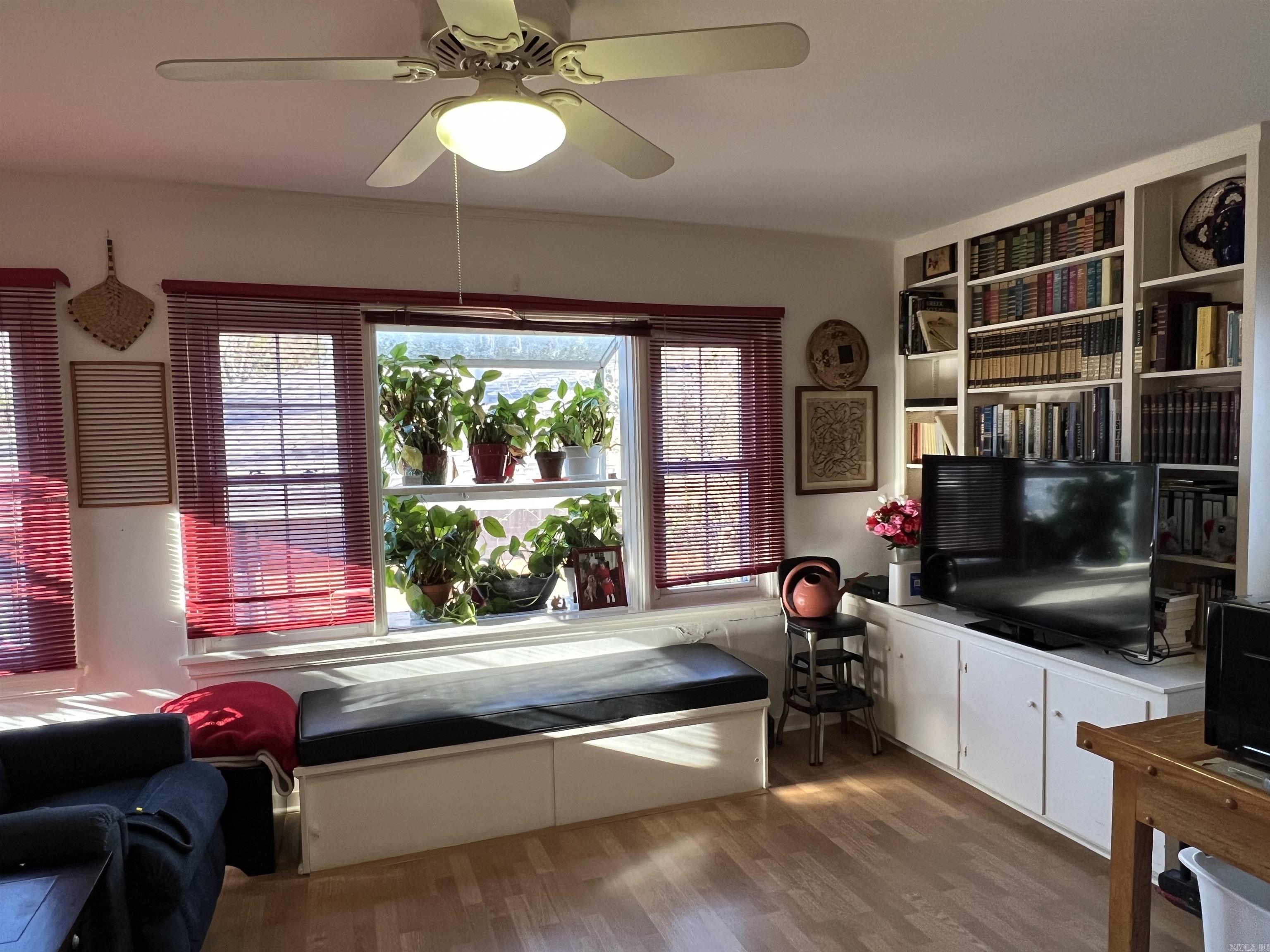 CAMMACK WOODS - Residential