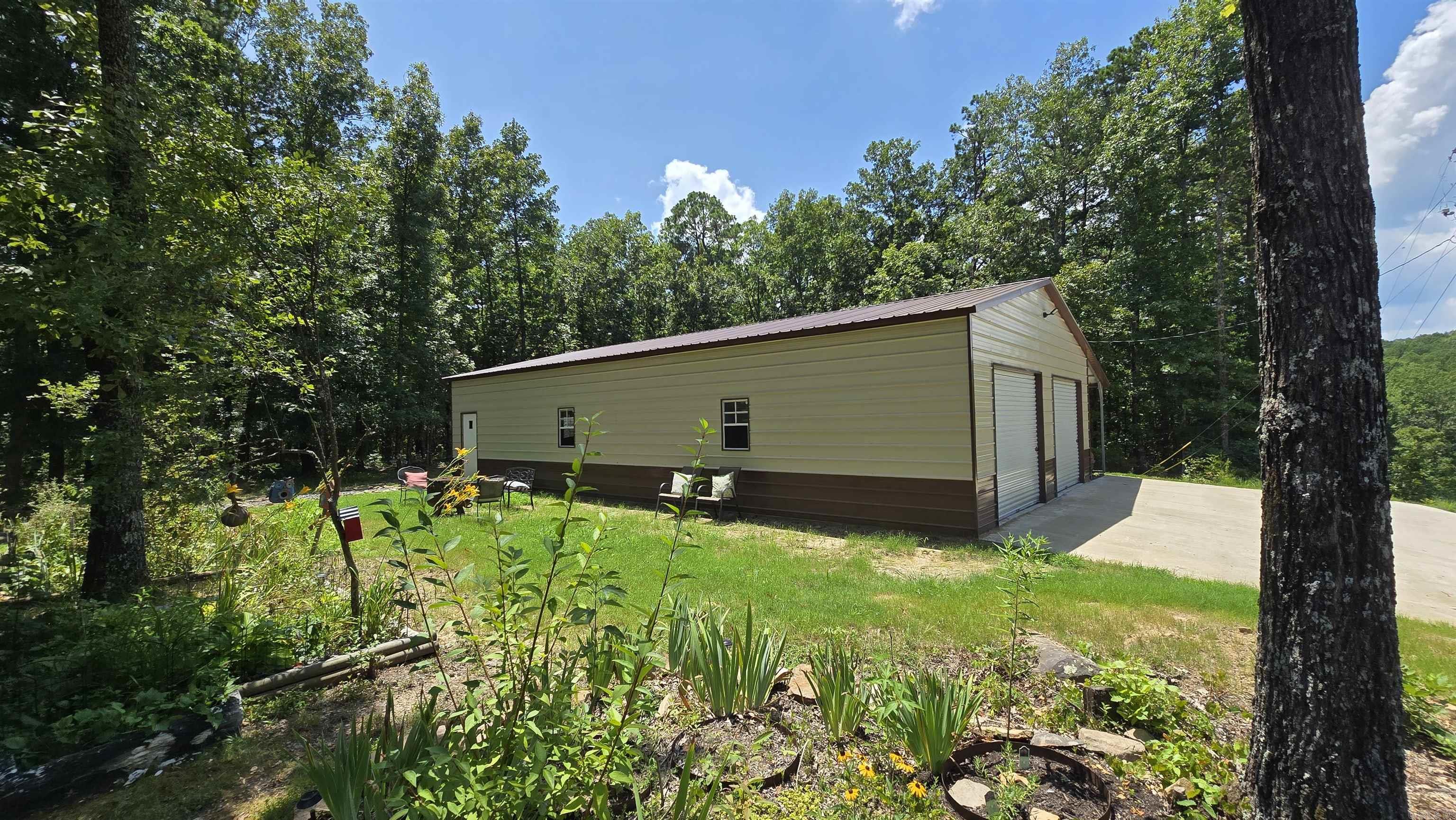 LAKEWOOD HILLS - Residential