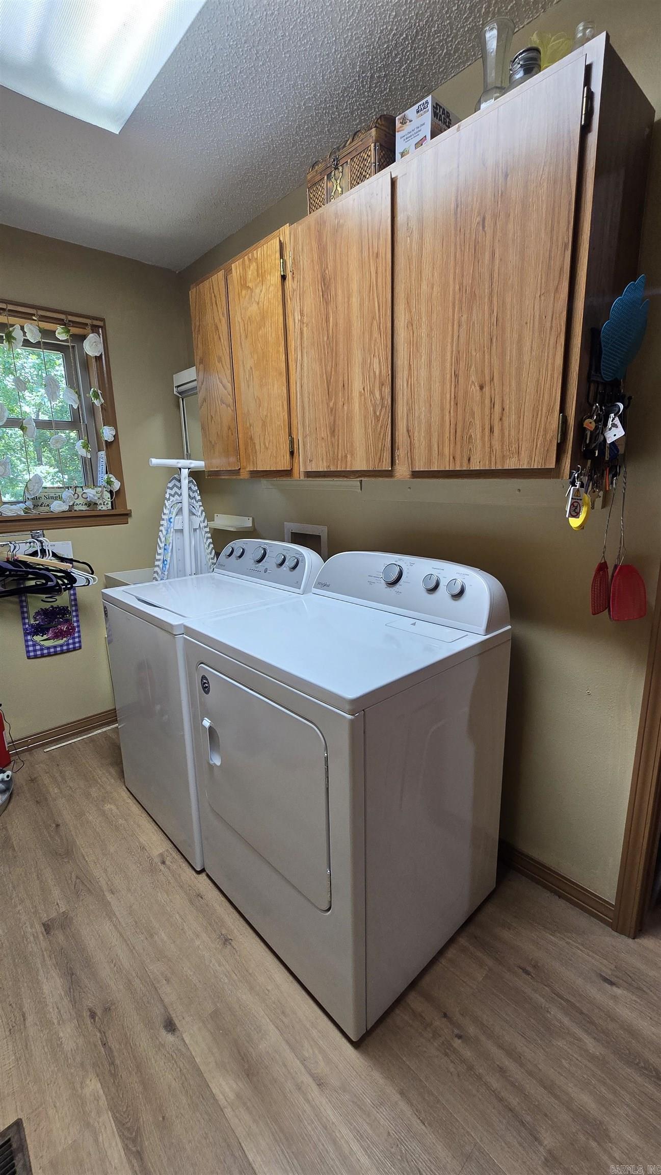 LAKEWOOD HILLS - Residential