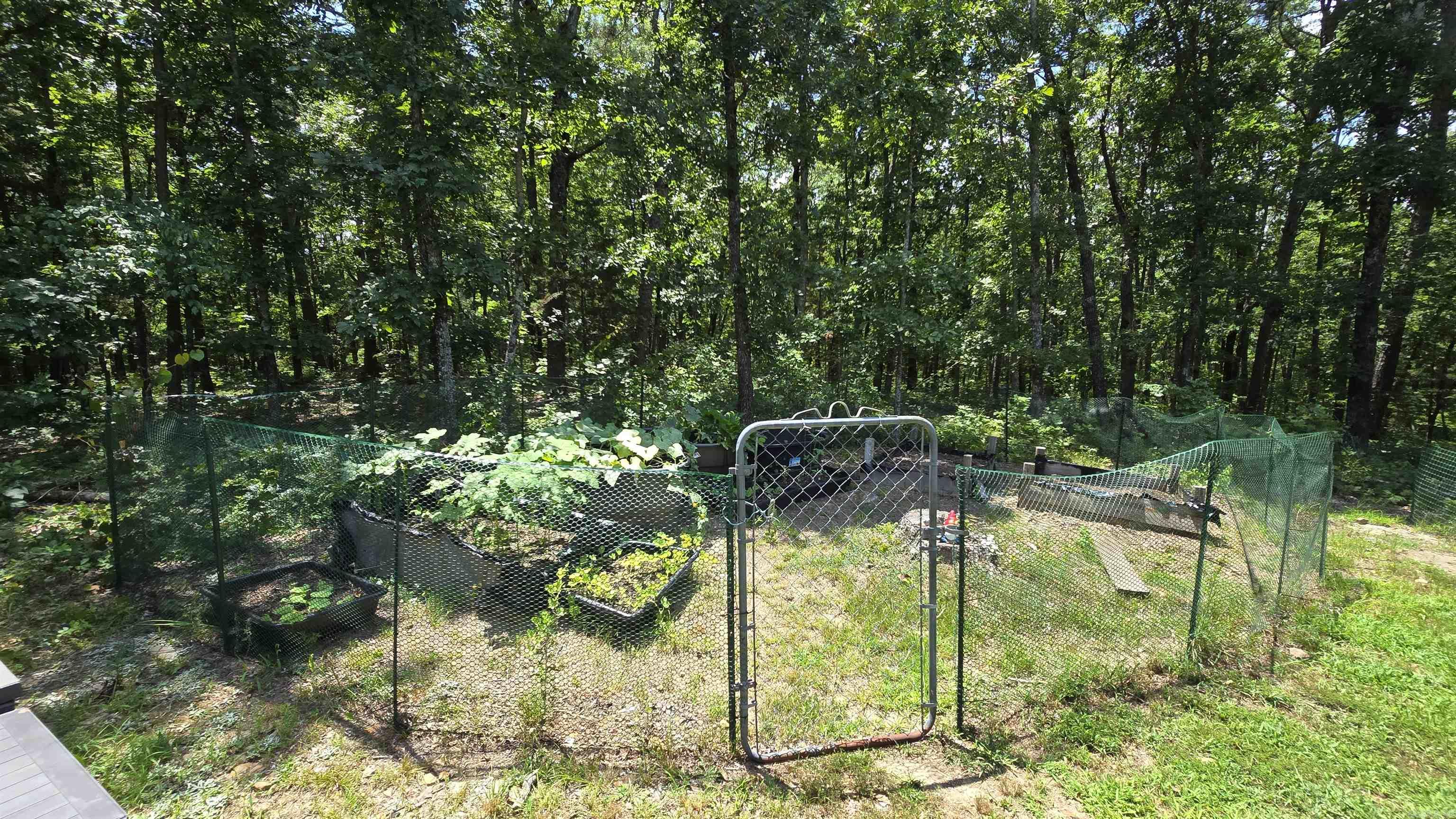 LAKEWOOD HILLS - Residential