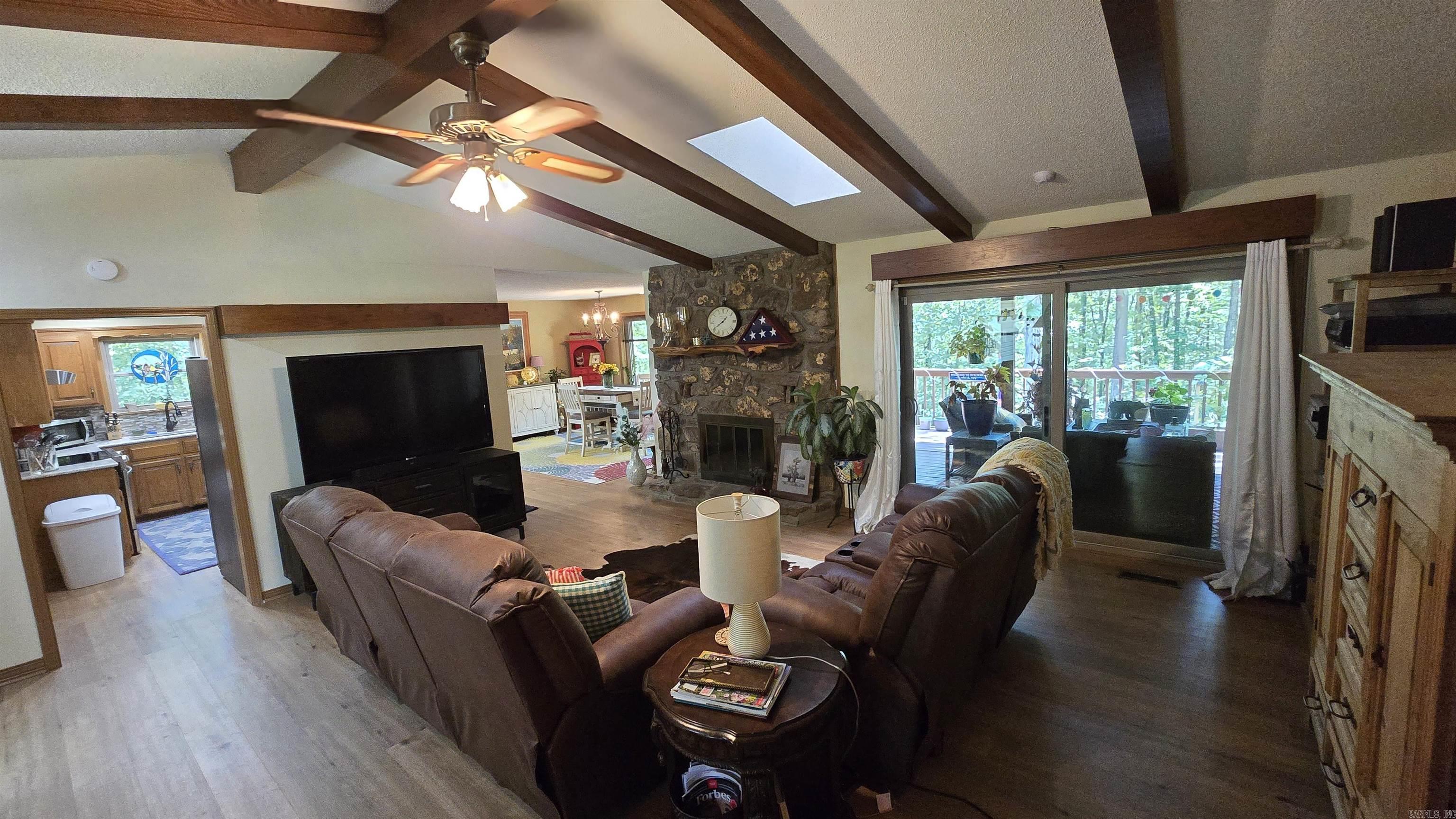 LAKEWOOD HILLS - Residential