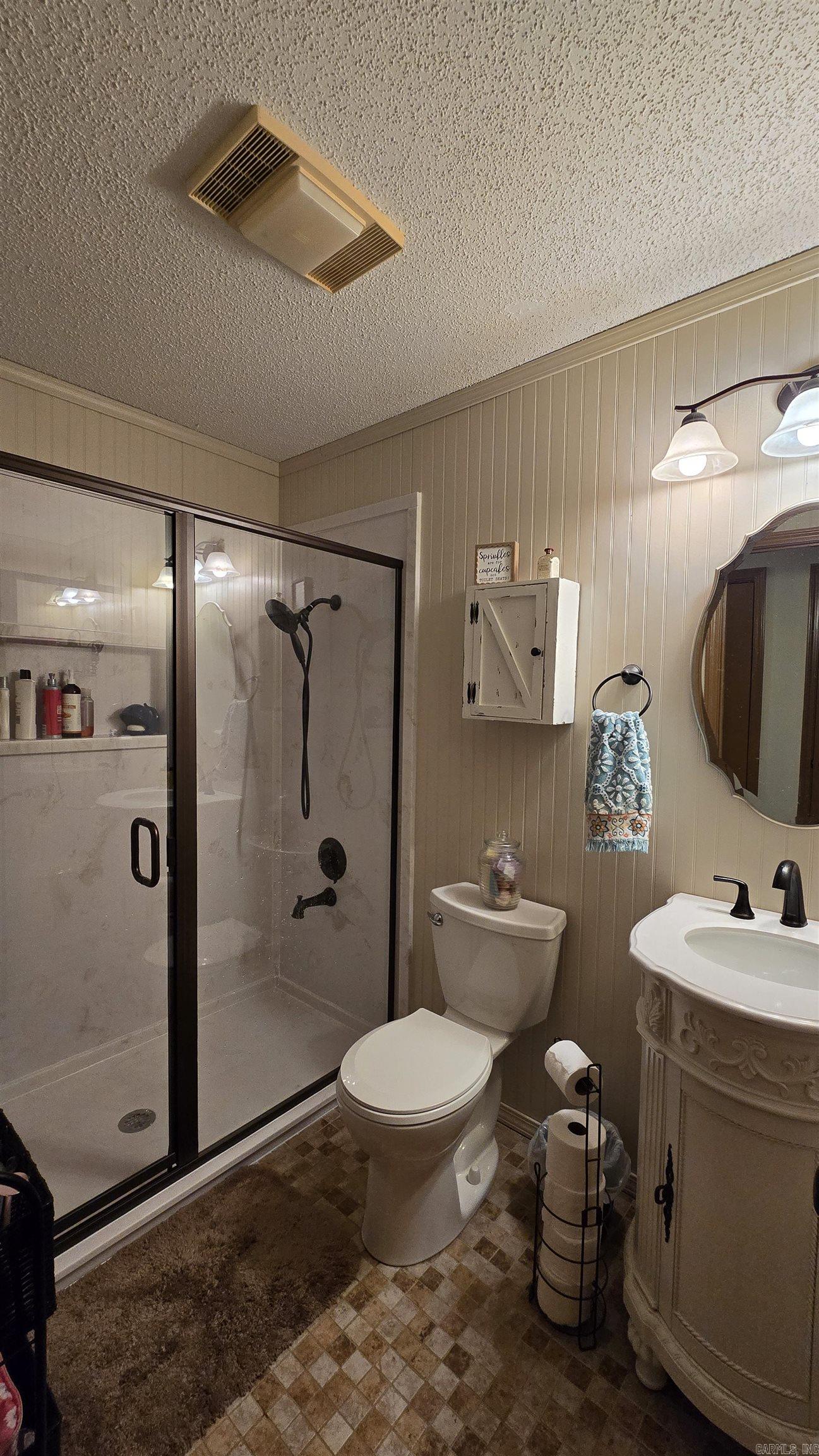 LAKEWOOD HILLS - Residential