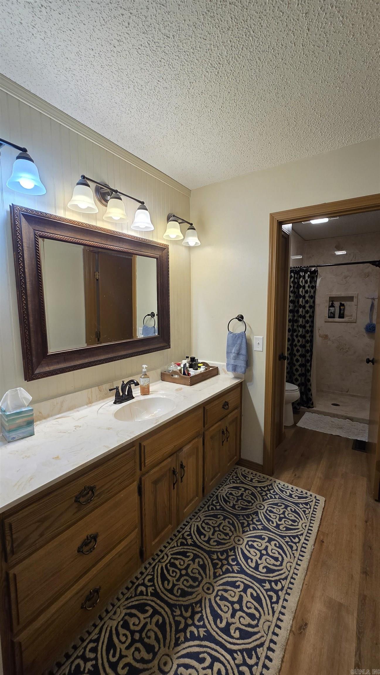 LAKEWOOD HILLS - Residential