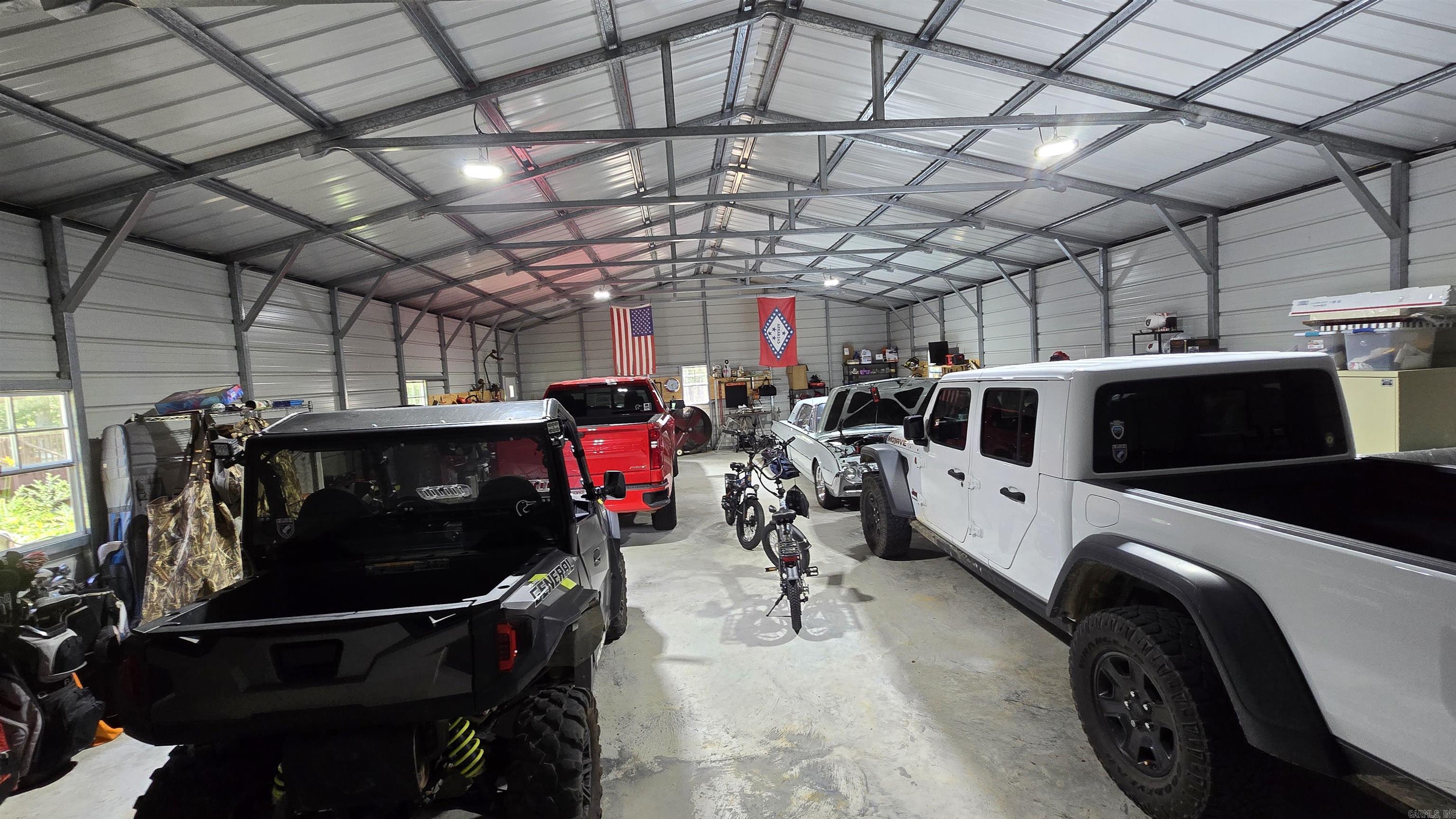 LAKEWOOD HILLS - Residential