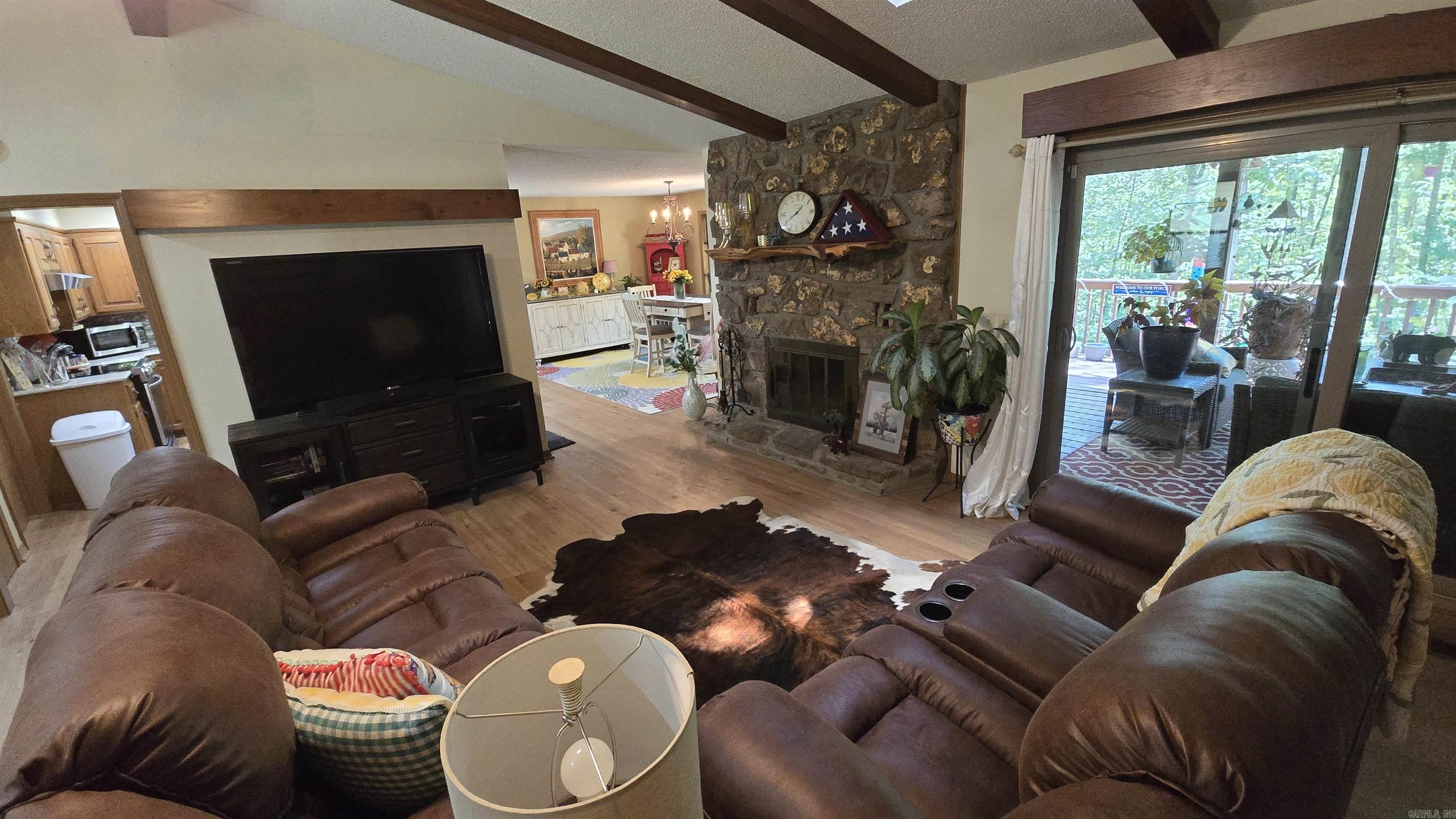 LAKEWOOD HILLS - Residential