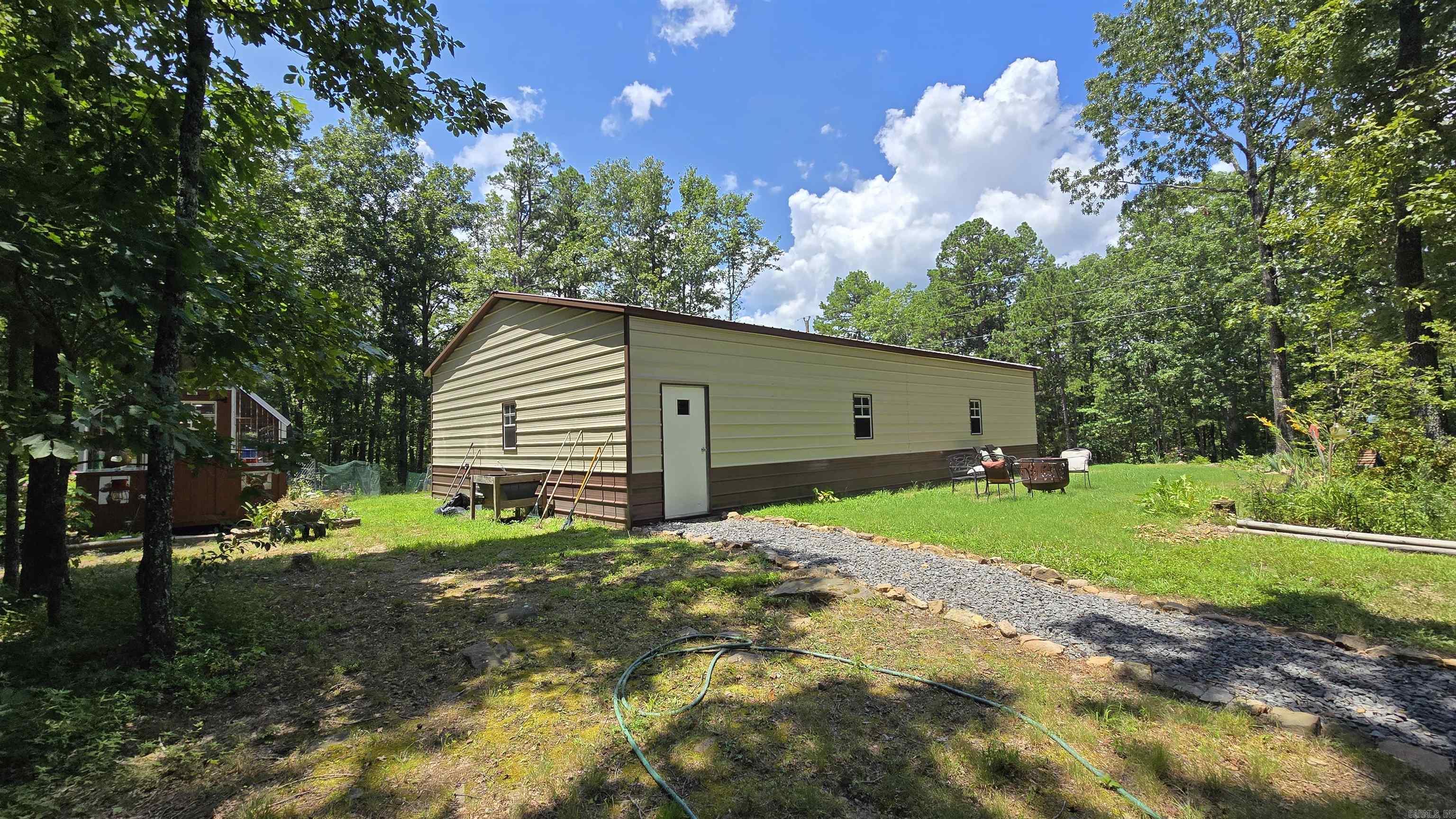 LAKEWOOD HILLS - Residential