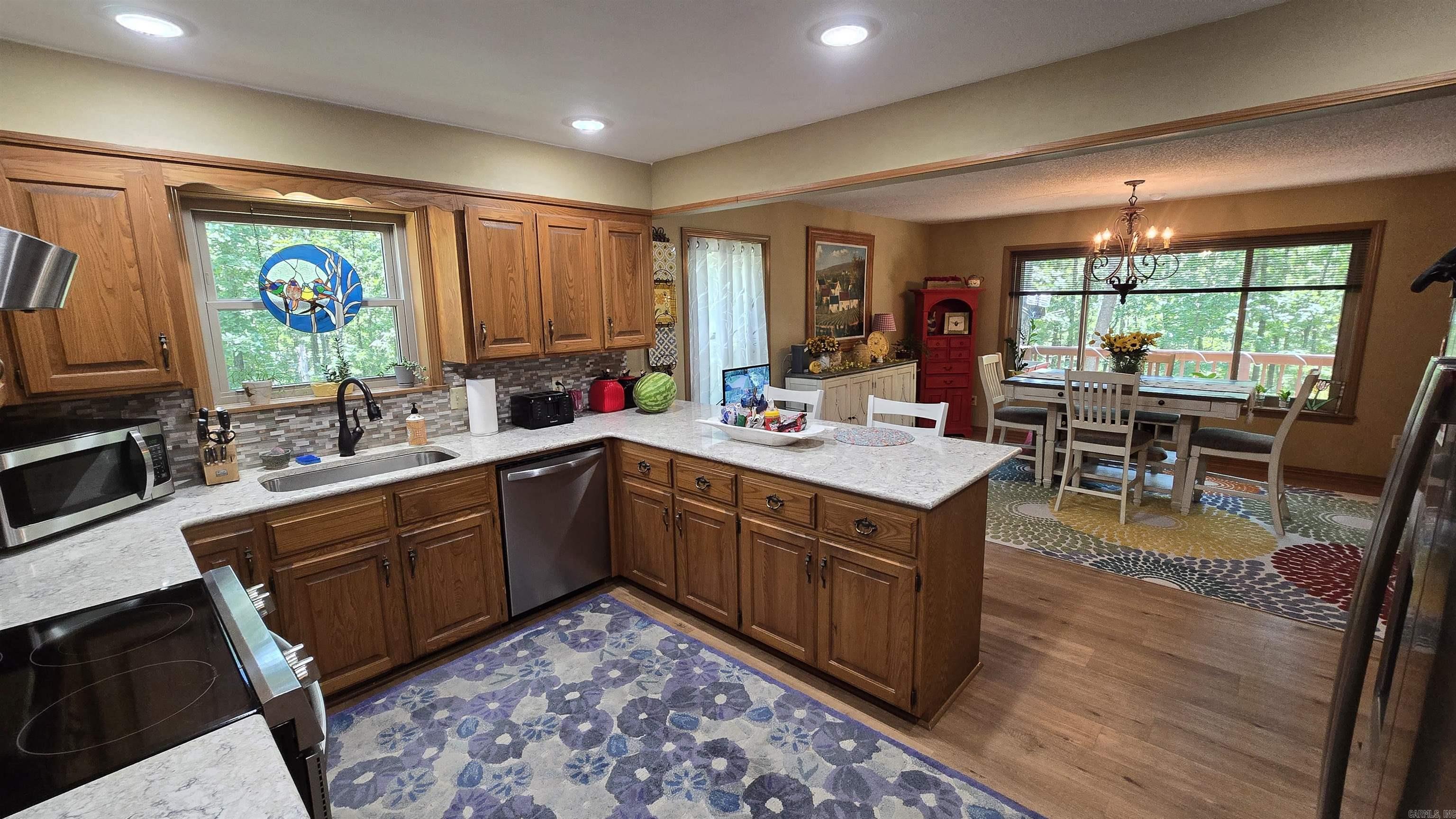 LAKEWOOD HILLS - Residential