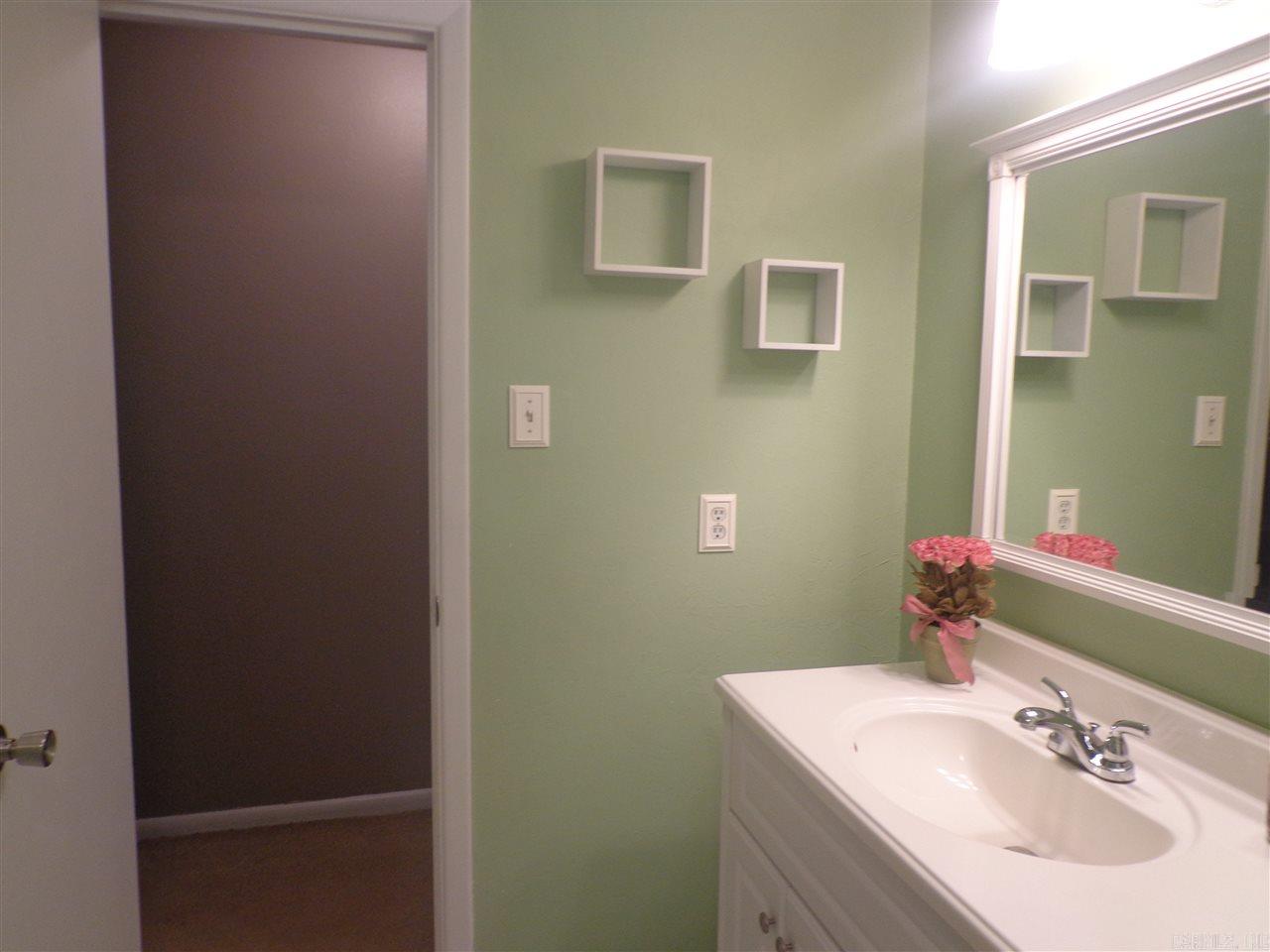 North Hills Manor - Residential