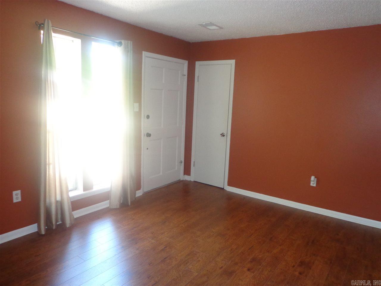 North Hills Manor - Residential