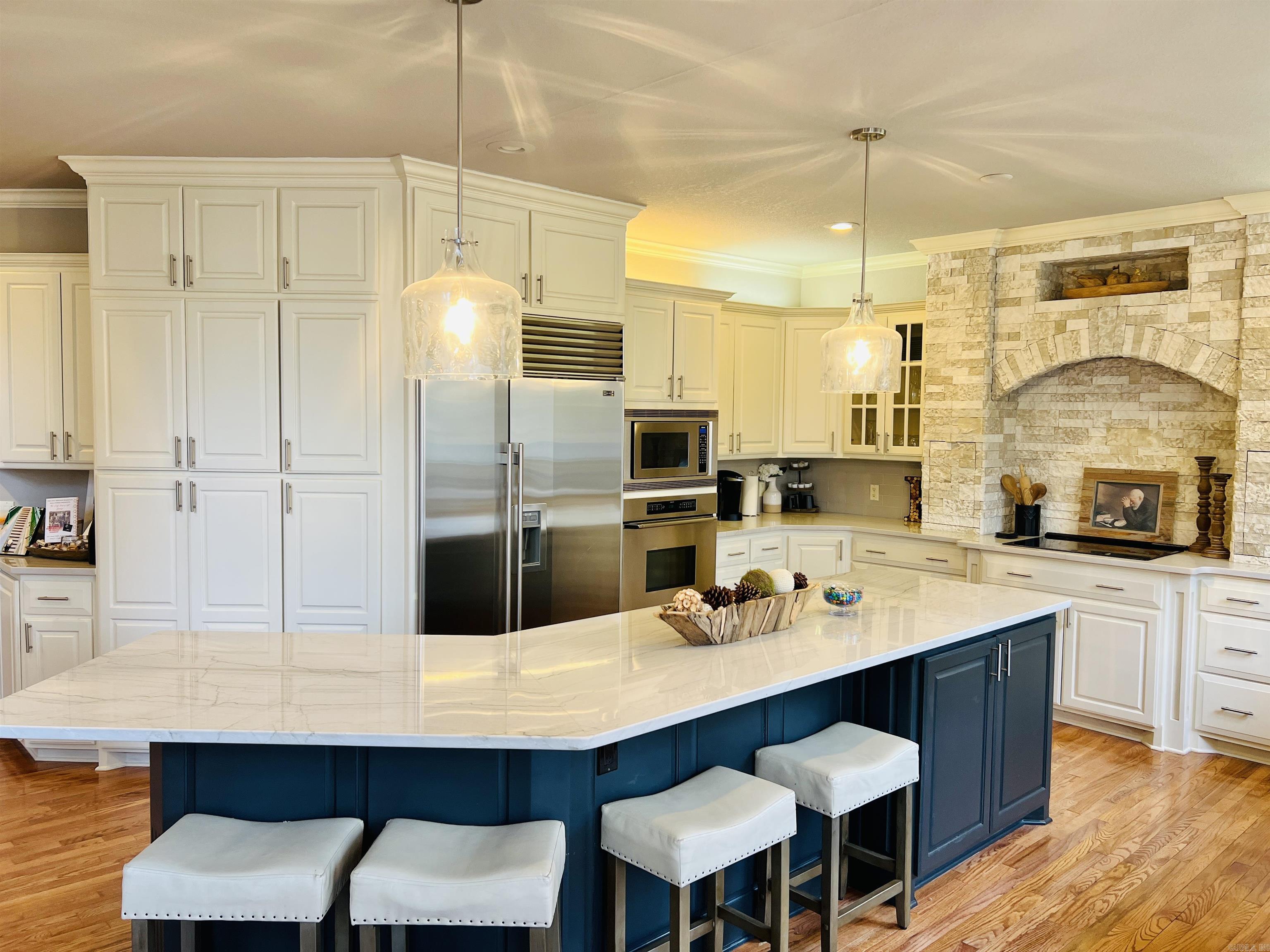 LOTUS VALLEY - Residential