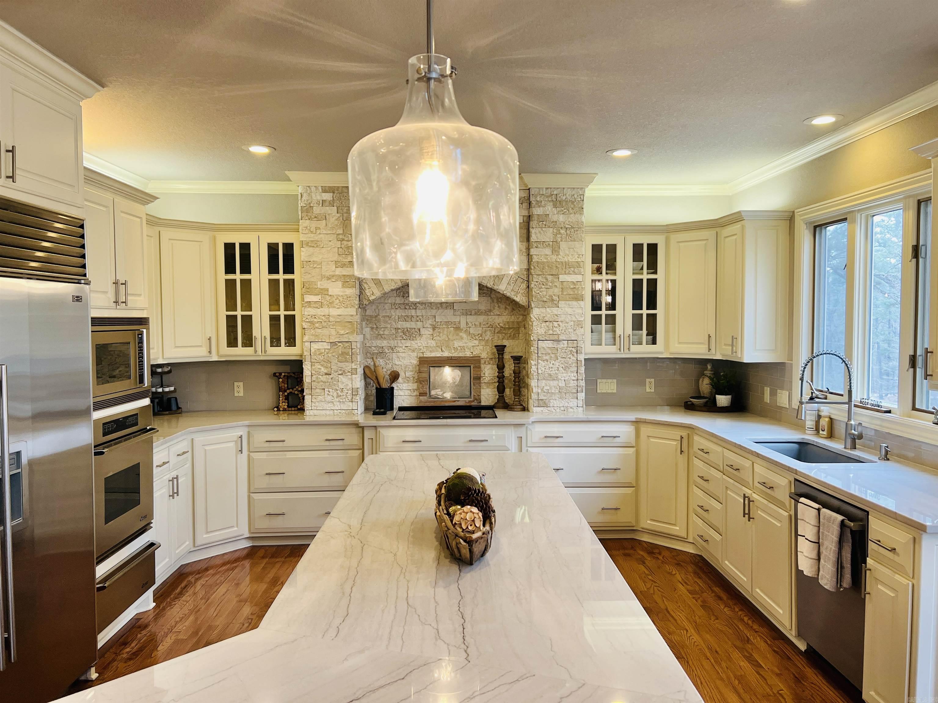 LOTUS VALLEY - Residential