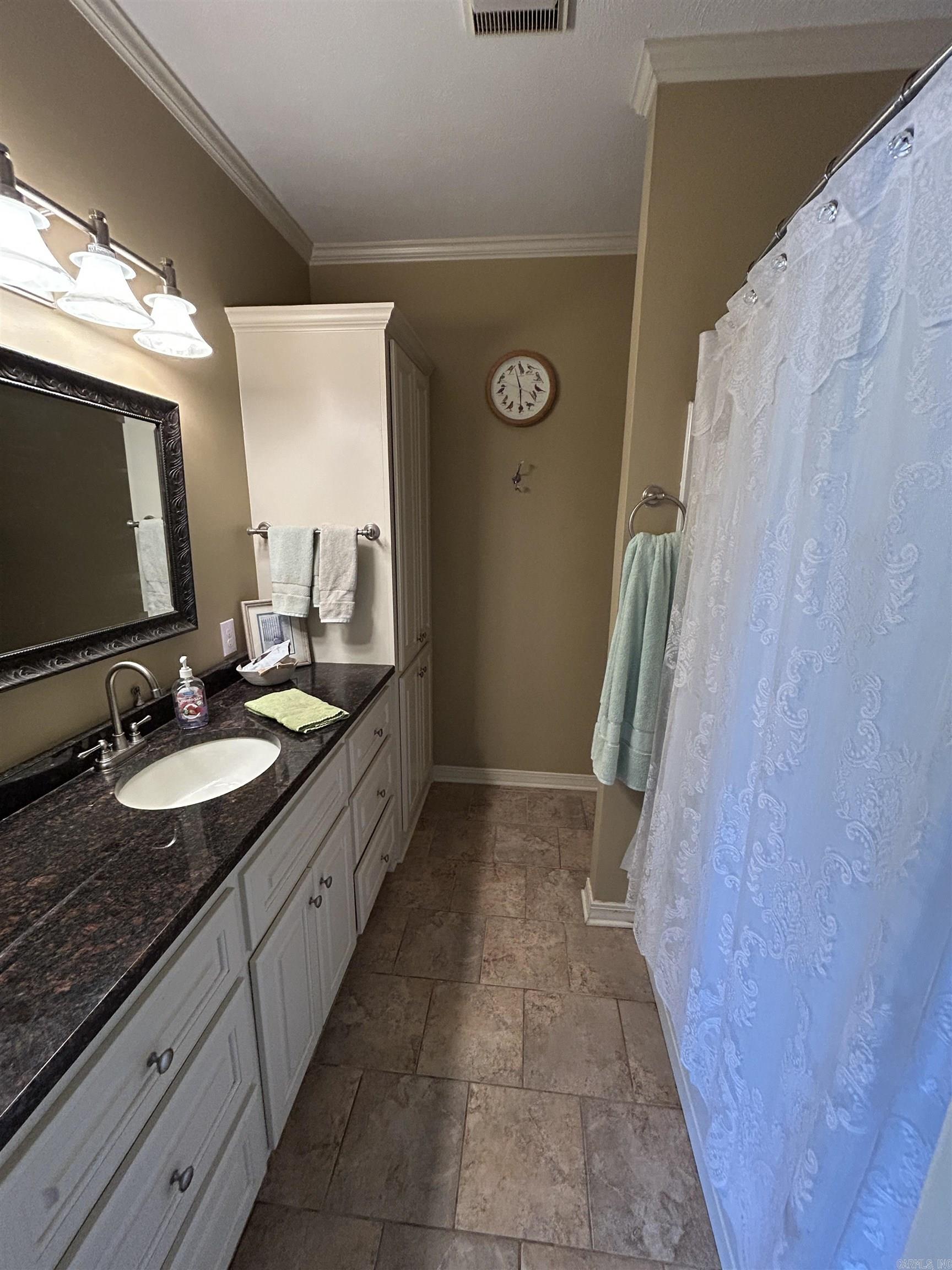 GREEN MEADOWS - Residential