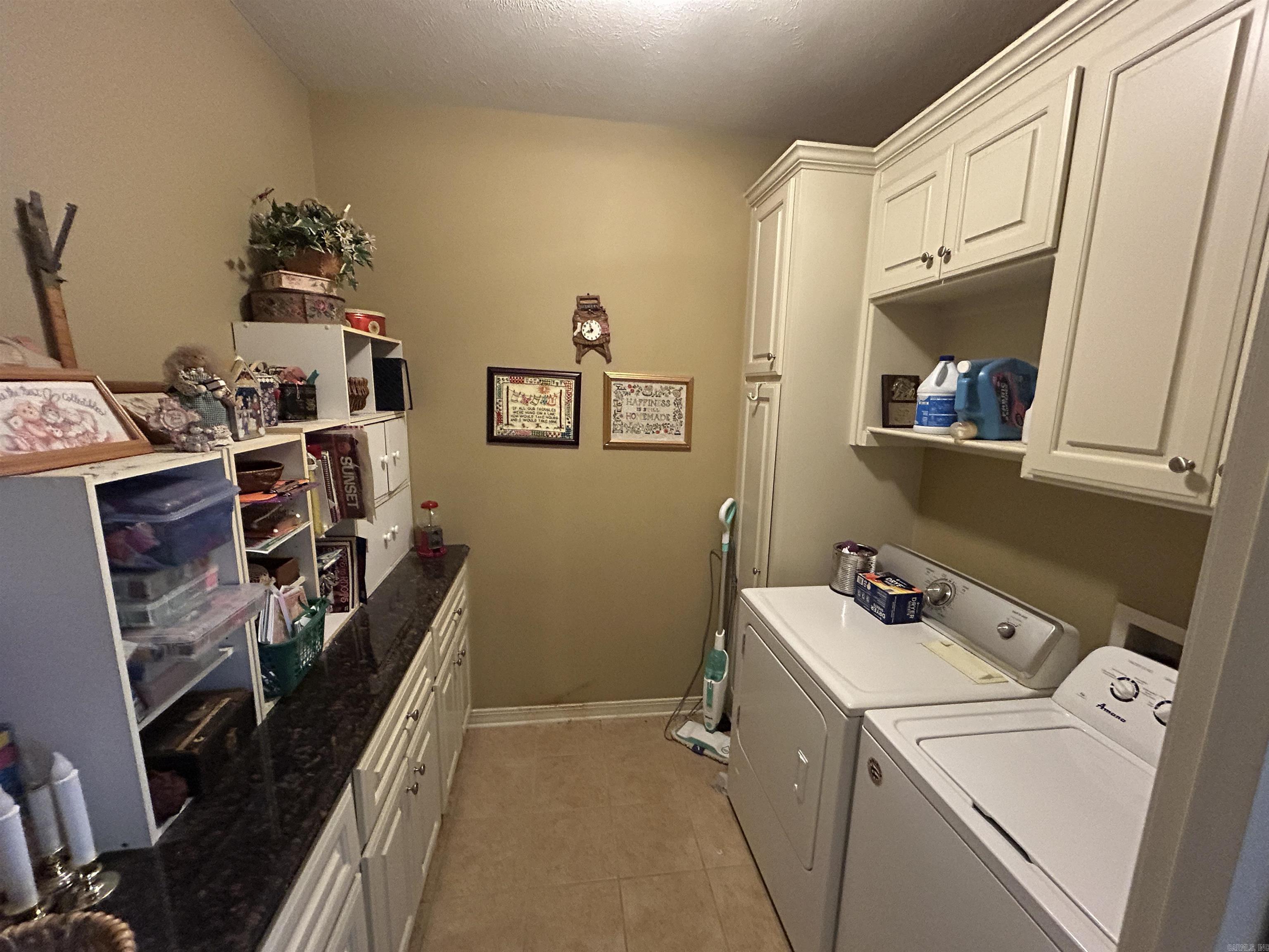 GREEN MEADOWS - Residential