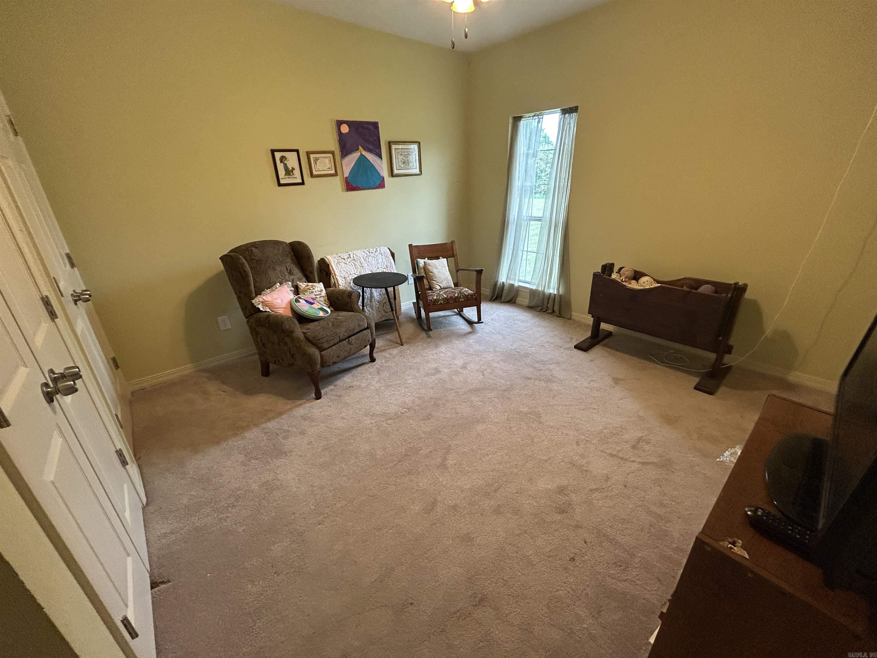 GREEN MEADOWS - Residential