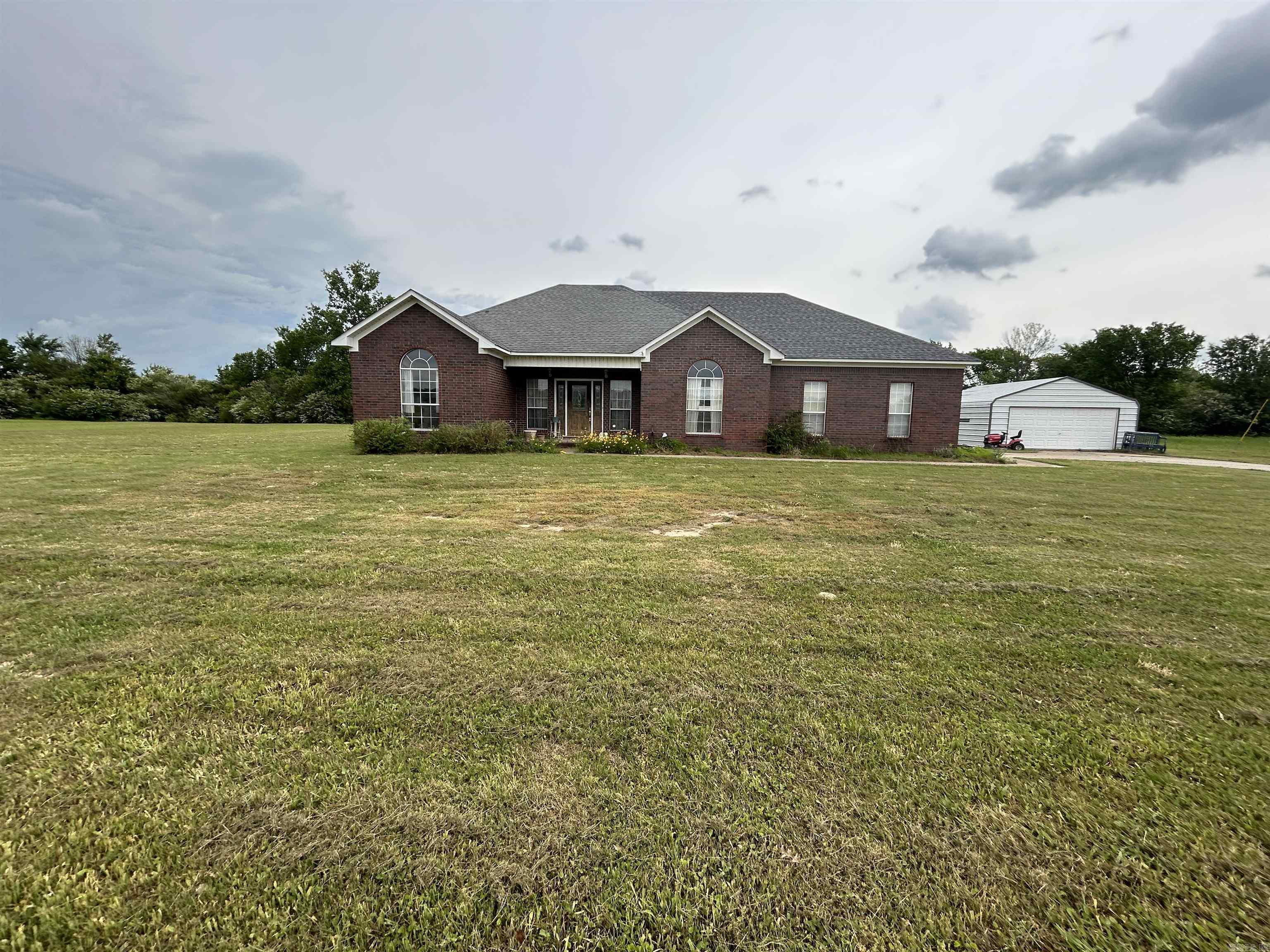 GREEN MEADOWS - Residential