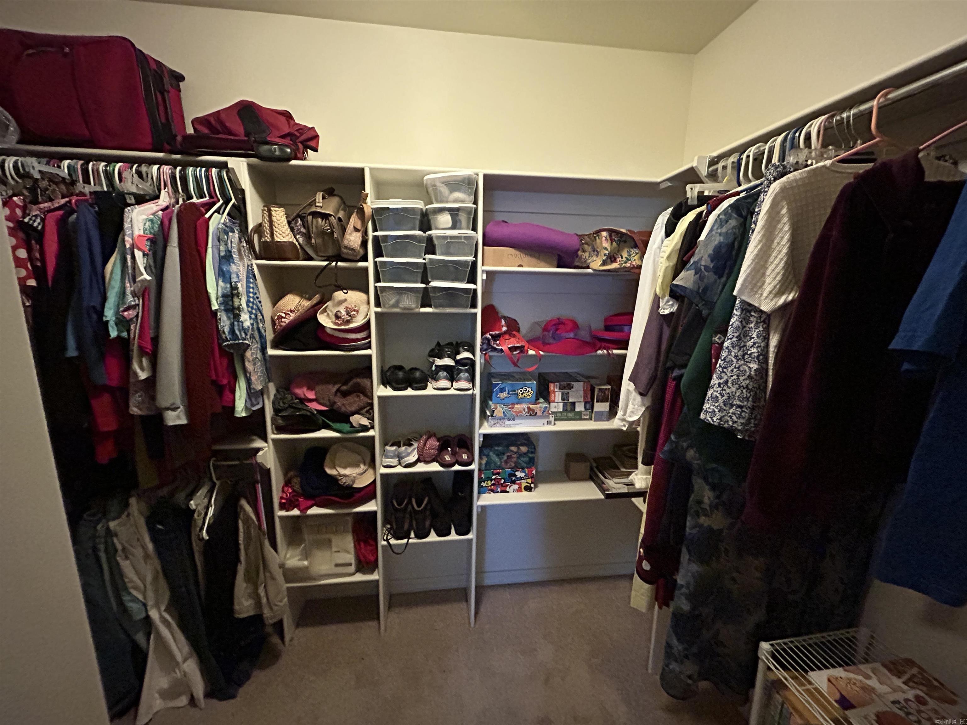 GREEN MEADOWS - Residential