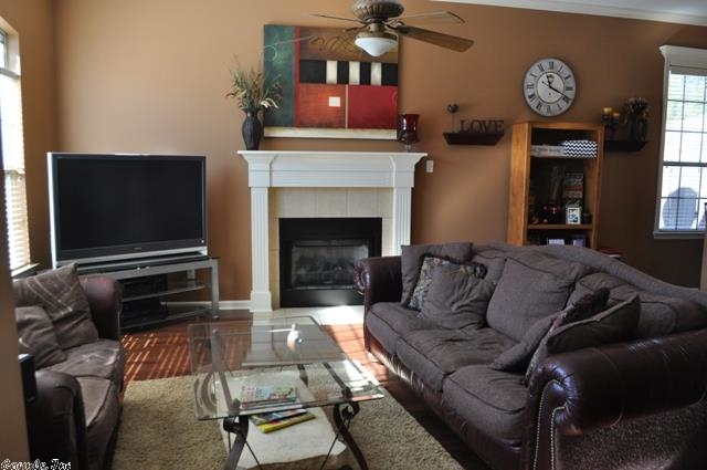 AUTUMN RIDGE - Residential