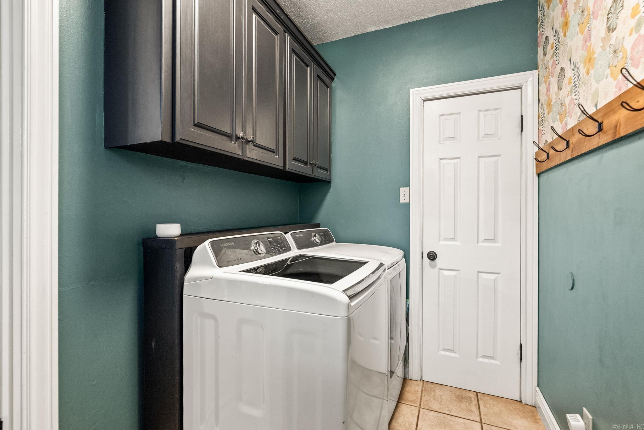 CEDAR RIDGE - Residential