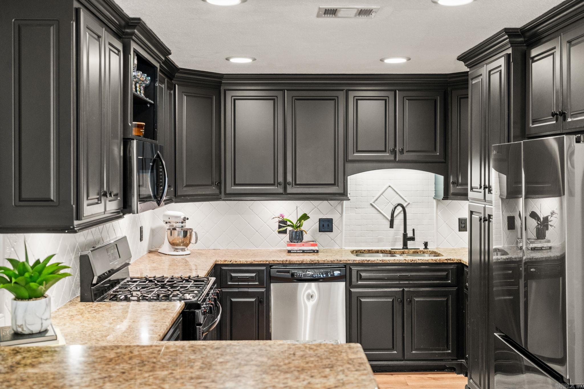 CEDAR RIDGE - Residential