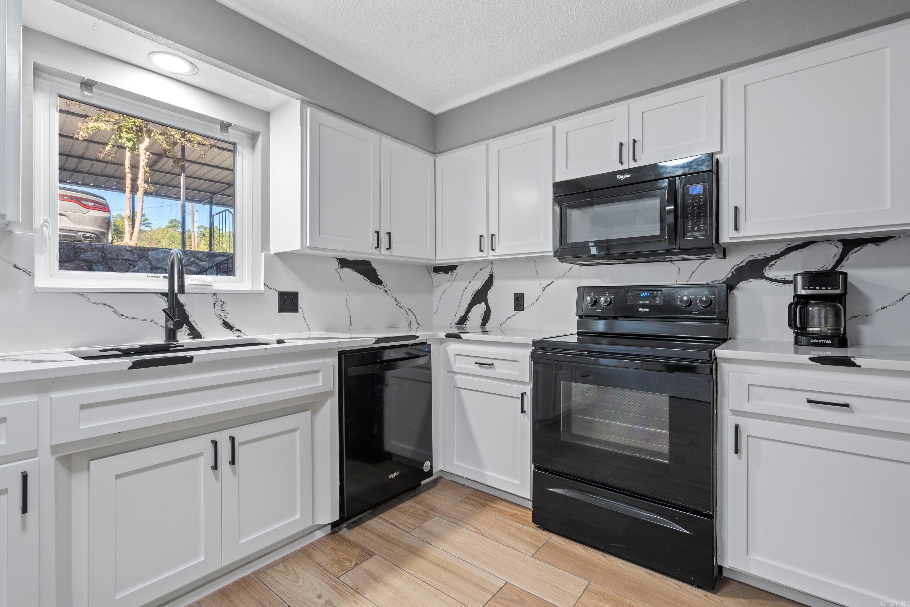 Westport Bay Town House - Residential