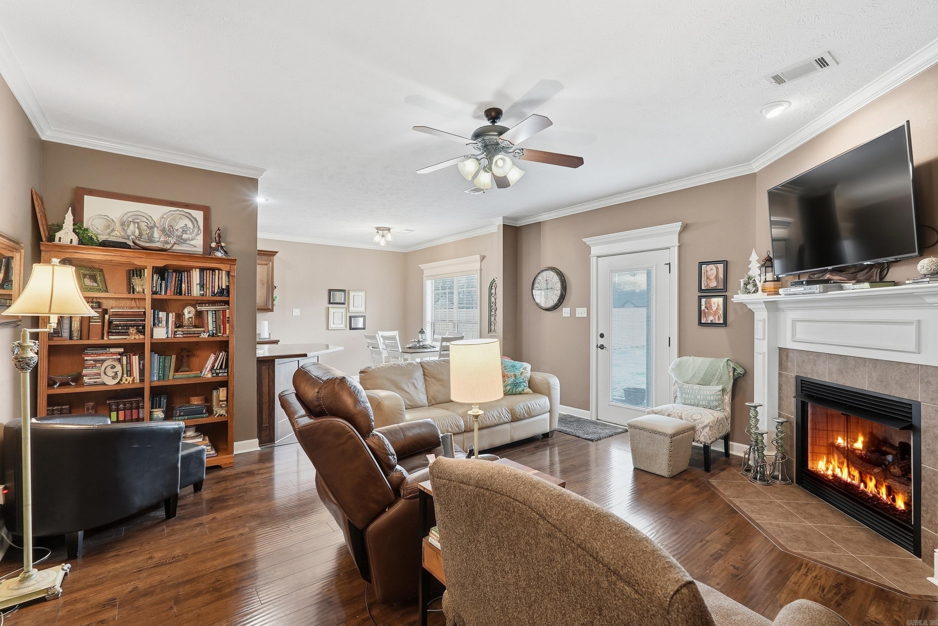 OAK TREE SUB - Residential