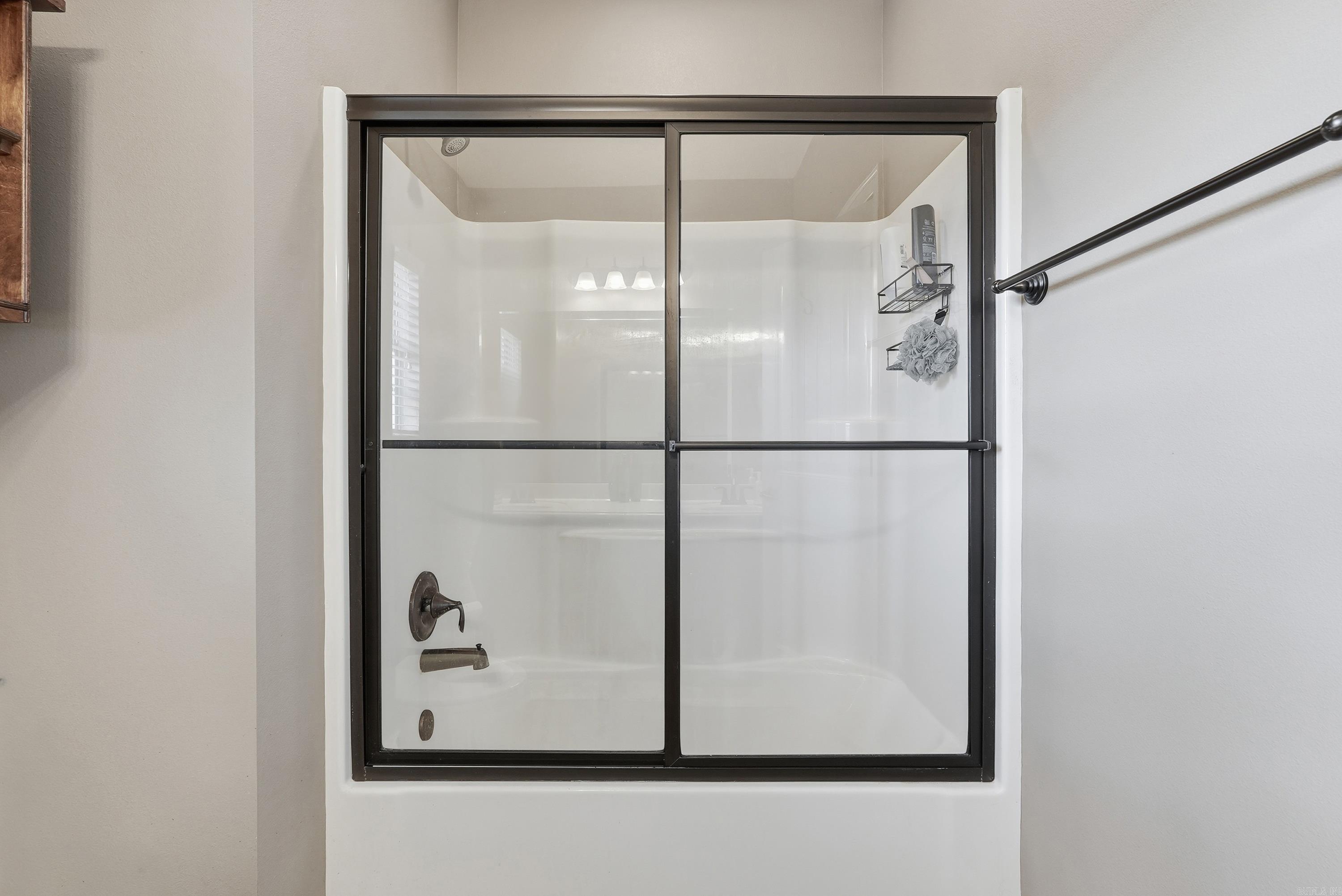 OAK TREE SUB - Residential