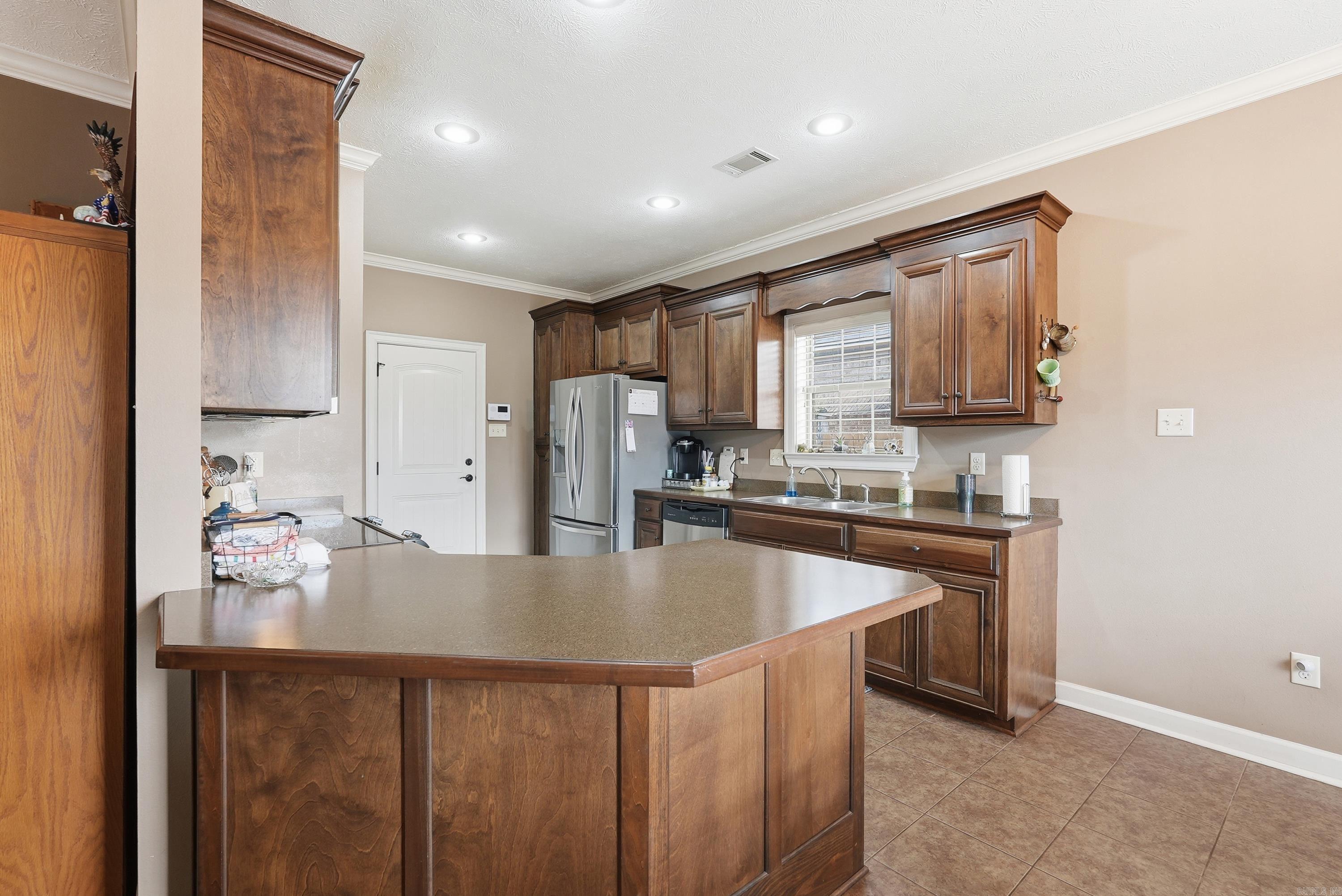 OAK TREE SUB - Residential