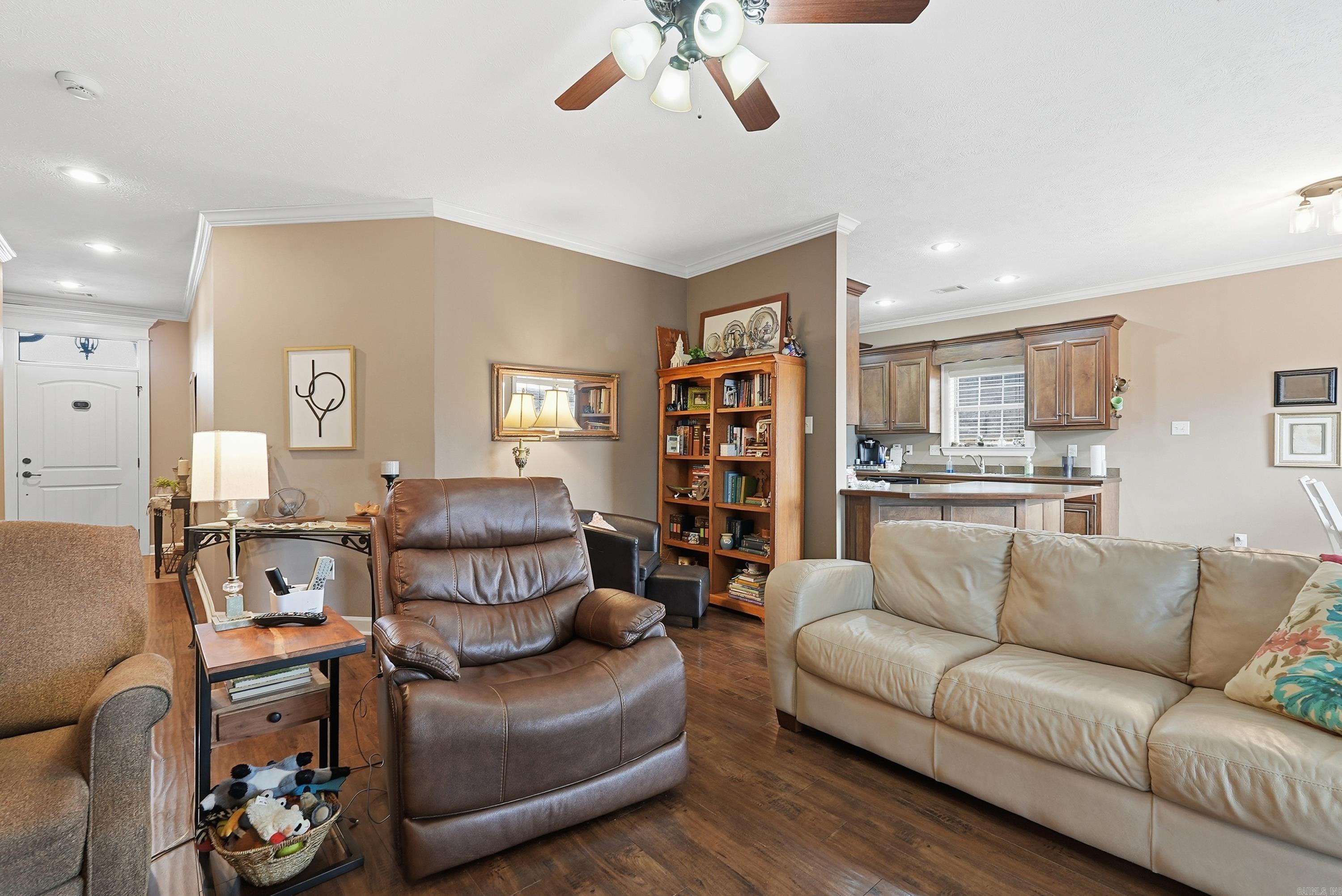 OAK TREE SUB - Residential