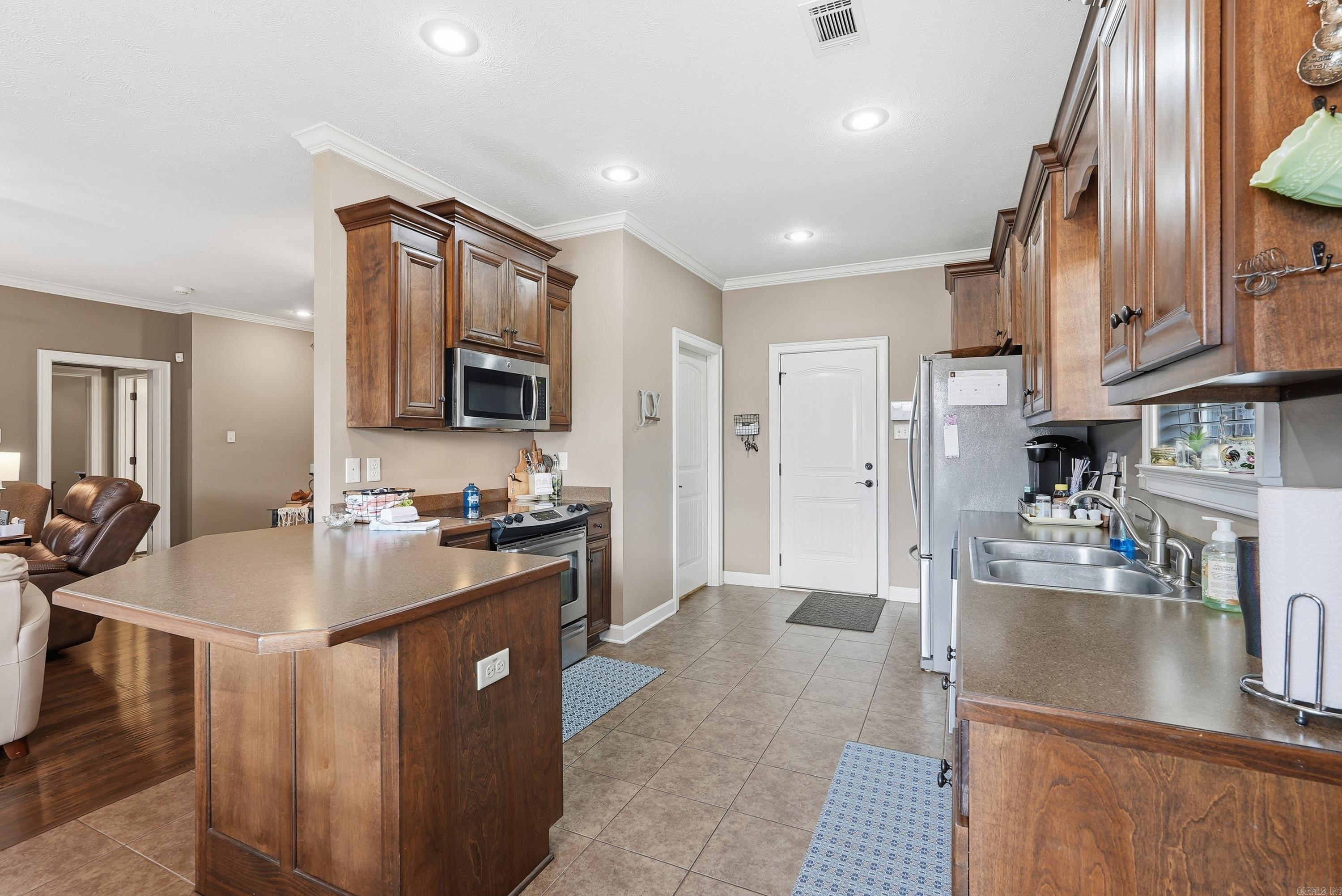 OAK TREE SUB - Residential