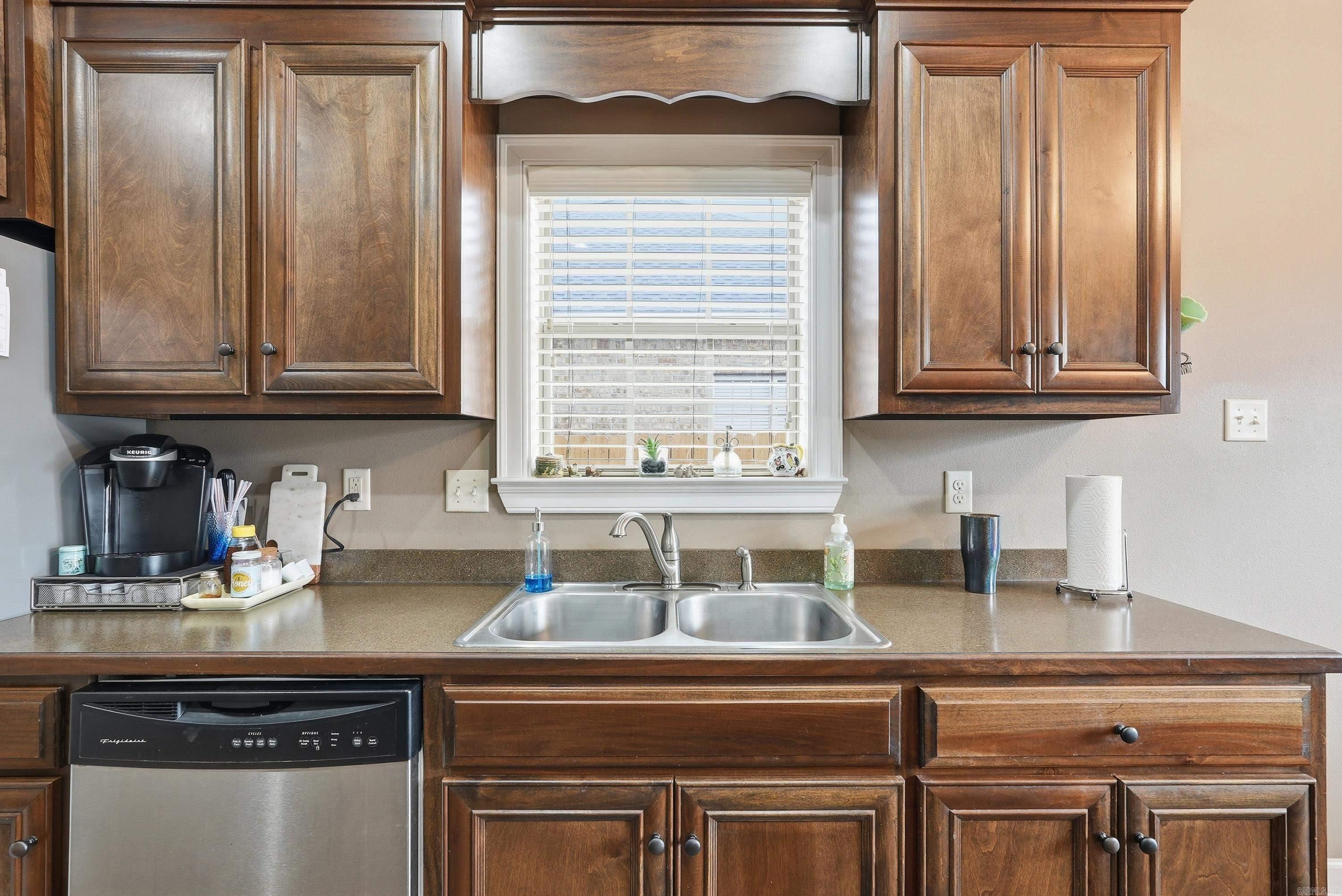 OAK TREE SUB - Residential