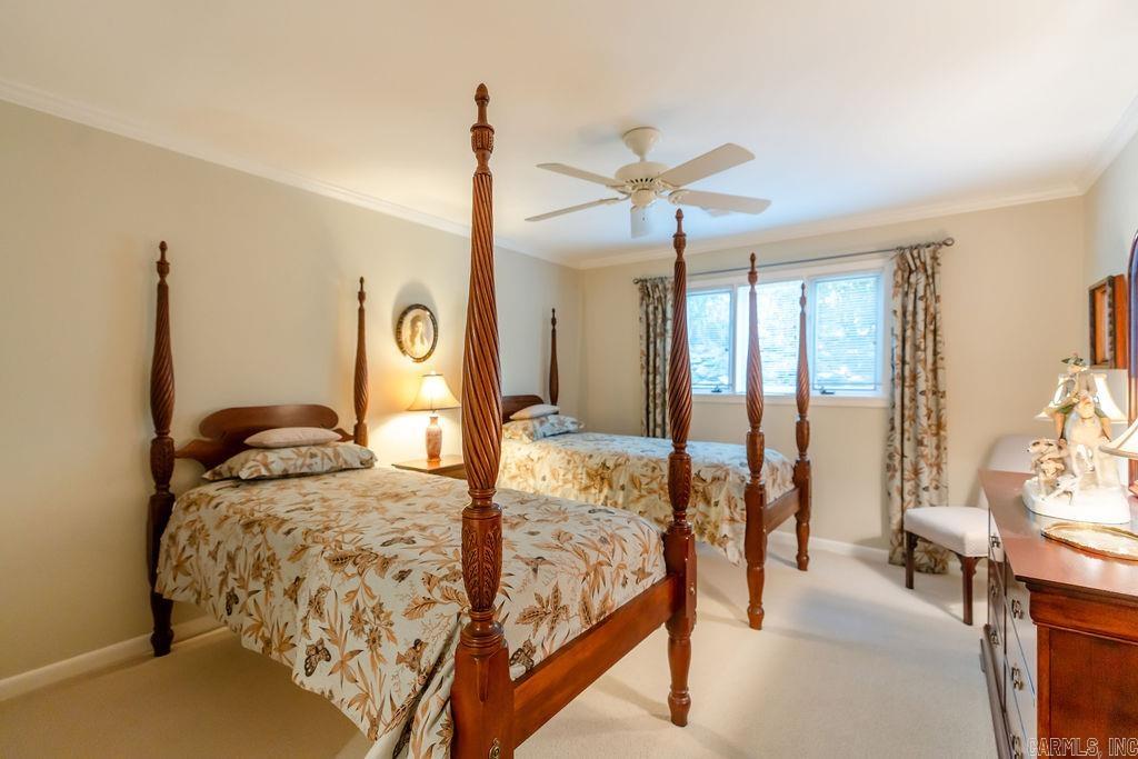 Eden Isle-Country Club - Residential