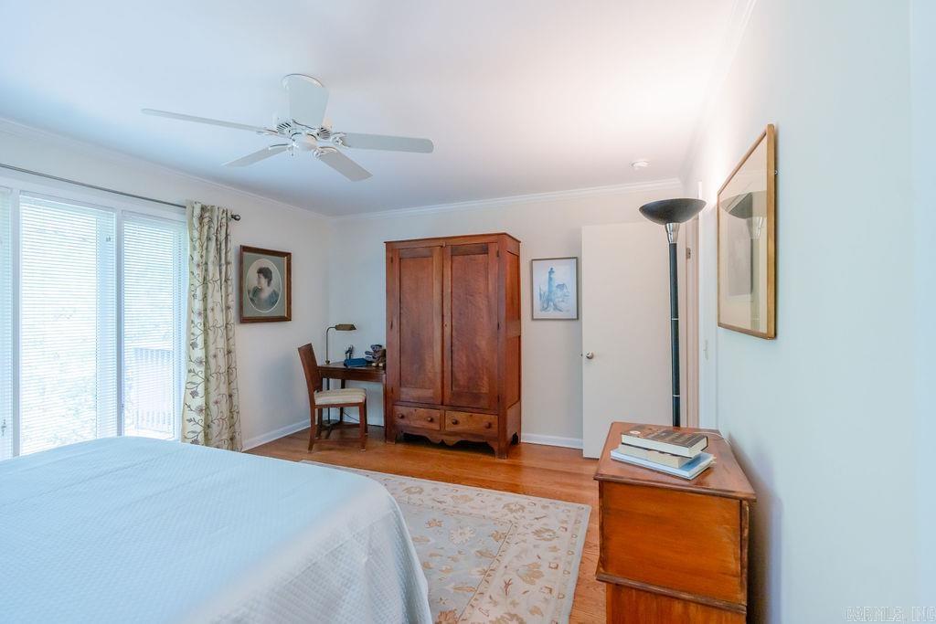 Eden Isle-Country Club - Residential